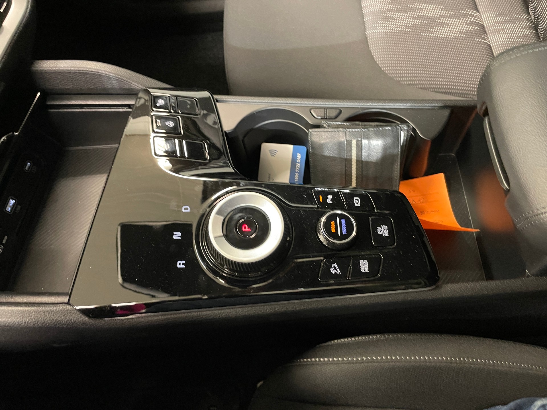 KIA Sportage 1.6T-GDi PHEV Power Edition 4x4 A-image-19