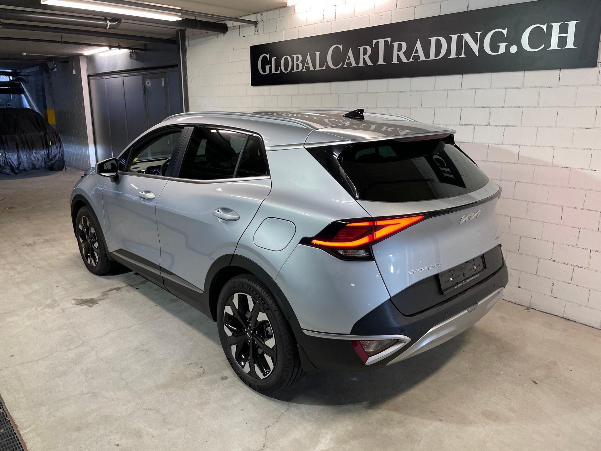 KIA Sportage 1.6T-GDi PHEV Power Edition 4x4 A-image-3