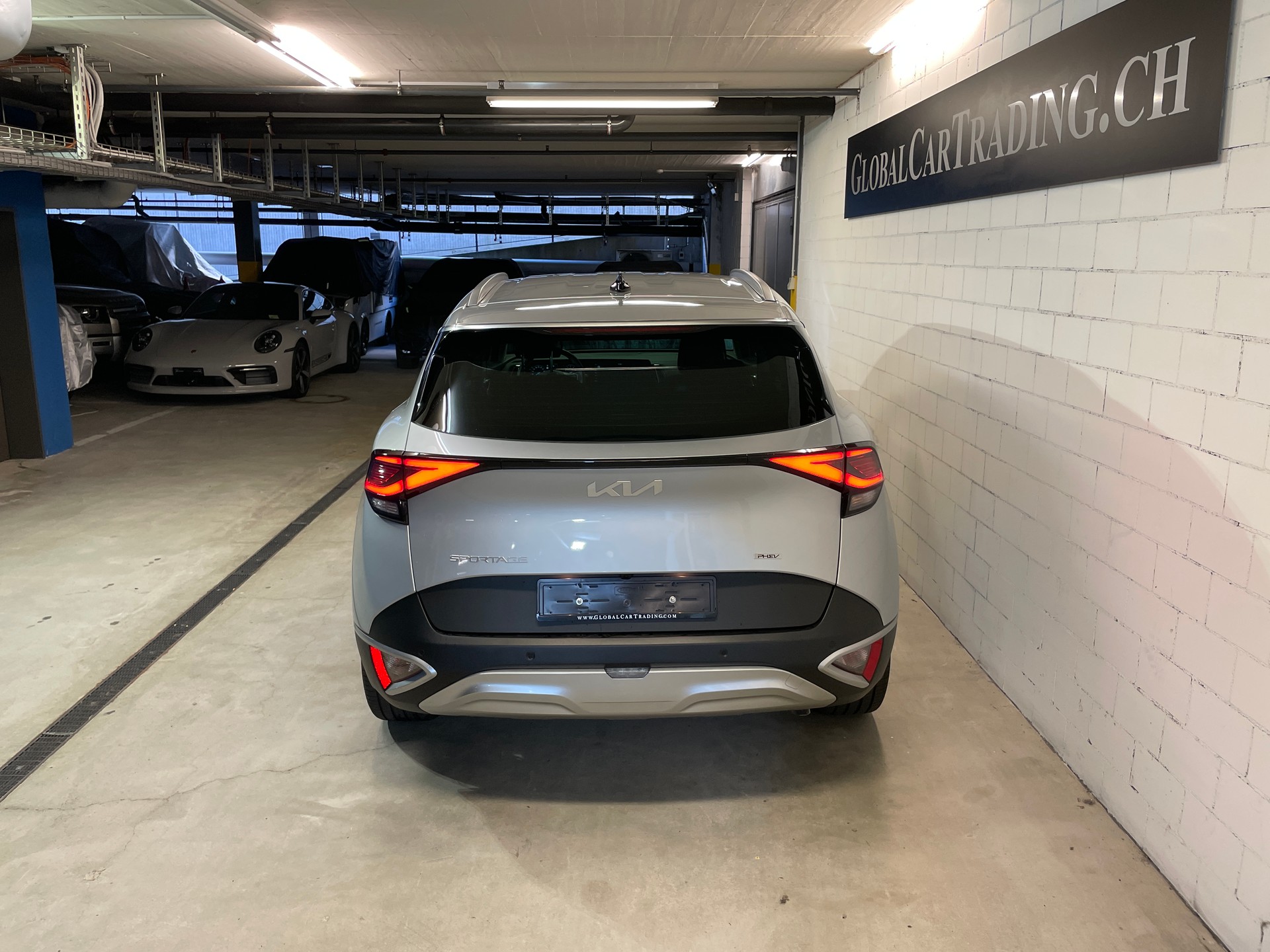 KIA Sportage 1.6T-GDi PHEV Power Edition 4x4 A-image-4