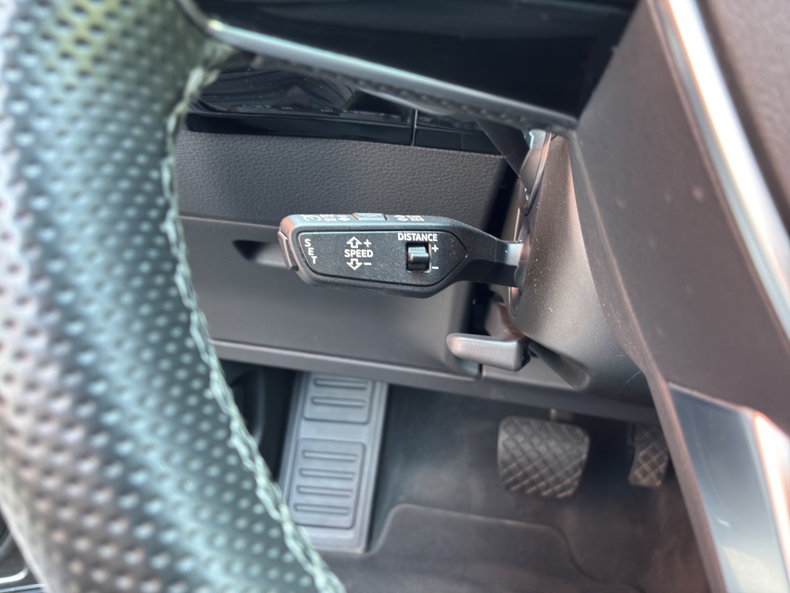 AUDI e-tron S quattro-image-14
