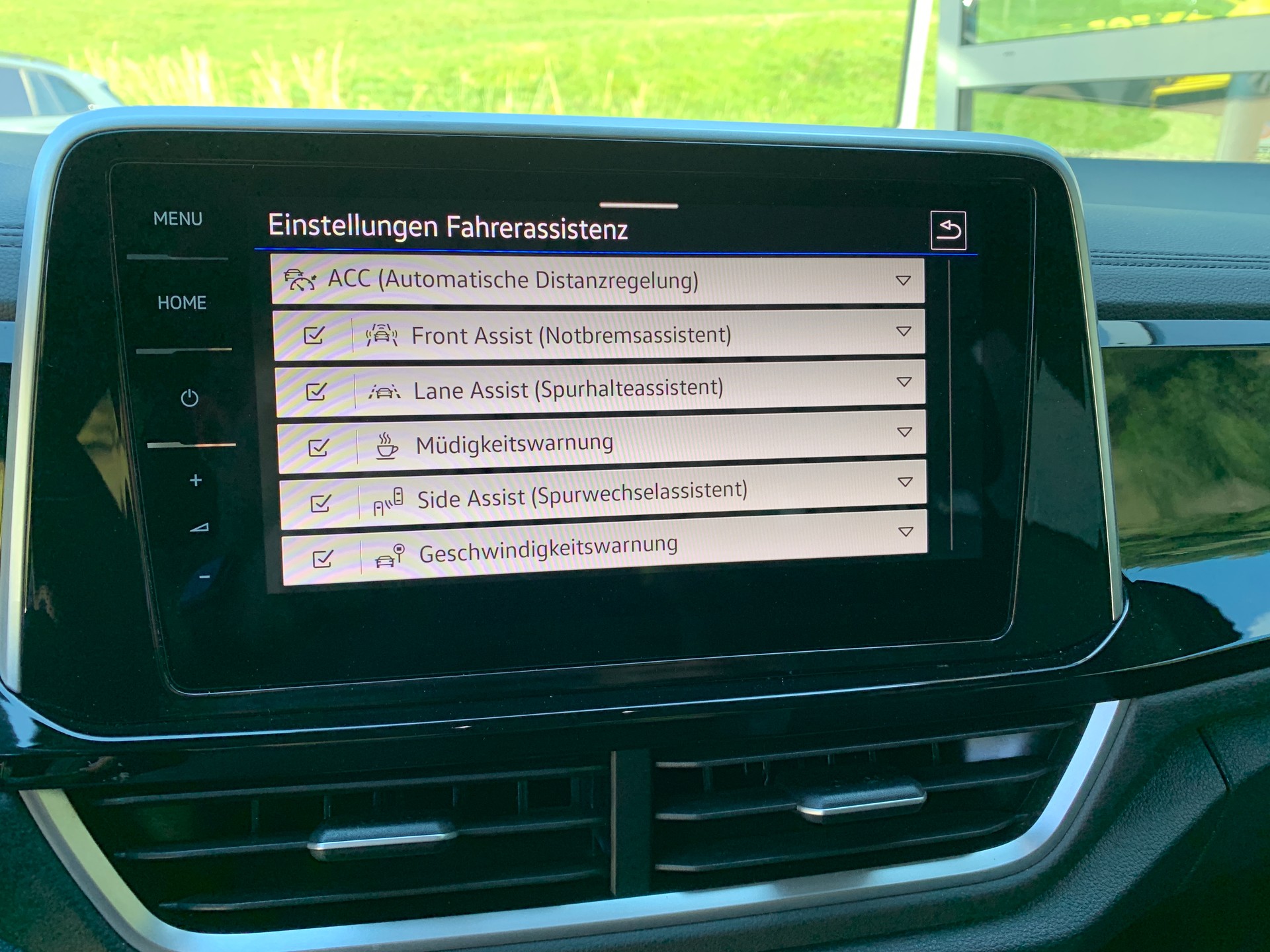 VW T-Roc 2.0 TSI R-Line DSG 4Motion-image-11