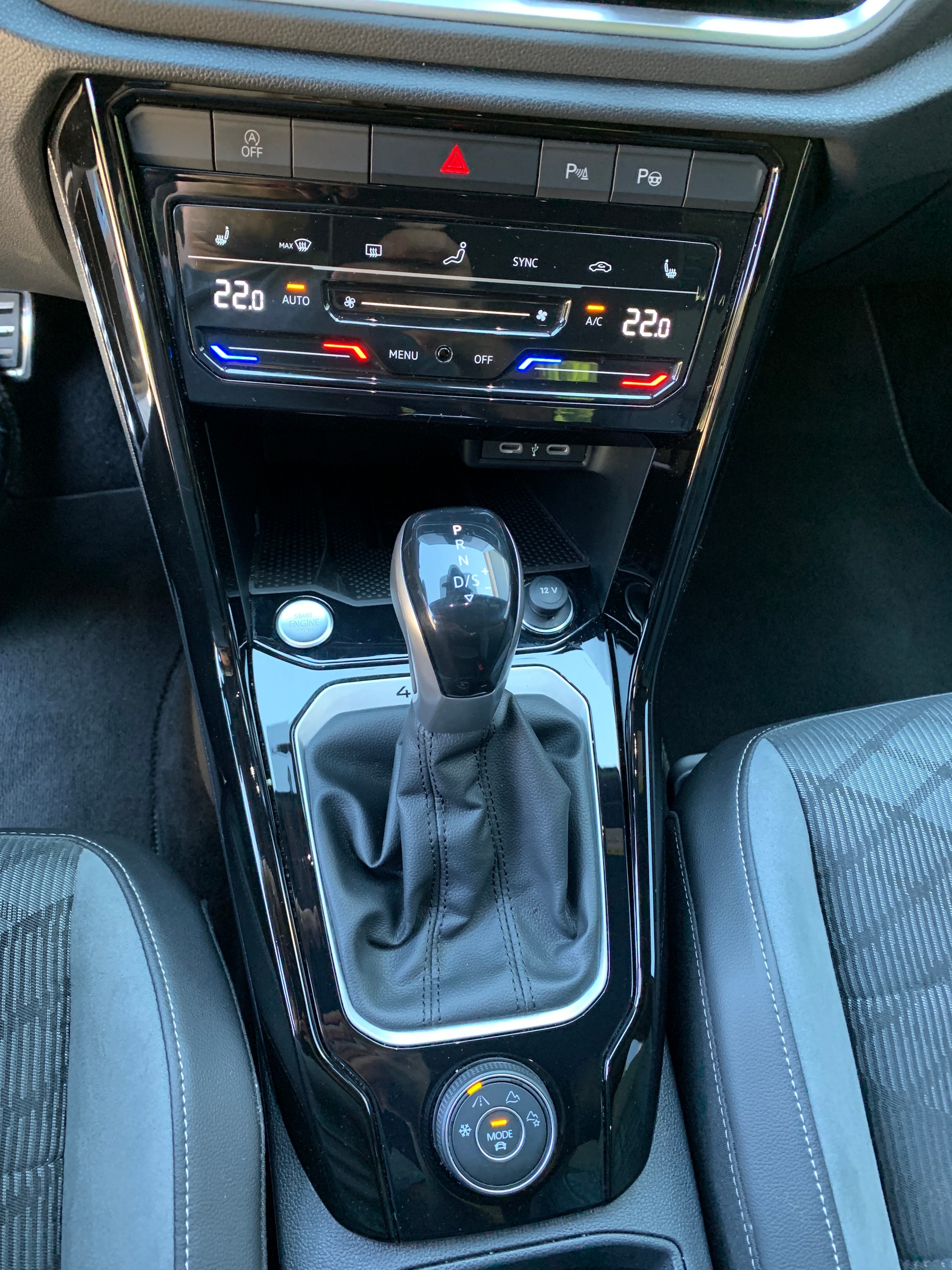 VW T-Roc 2.0 TSI R-Line DSG 4Motion-image-13