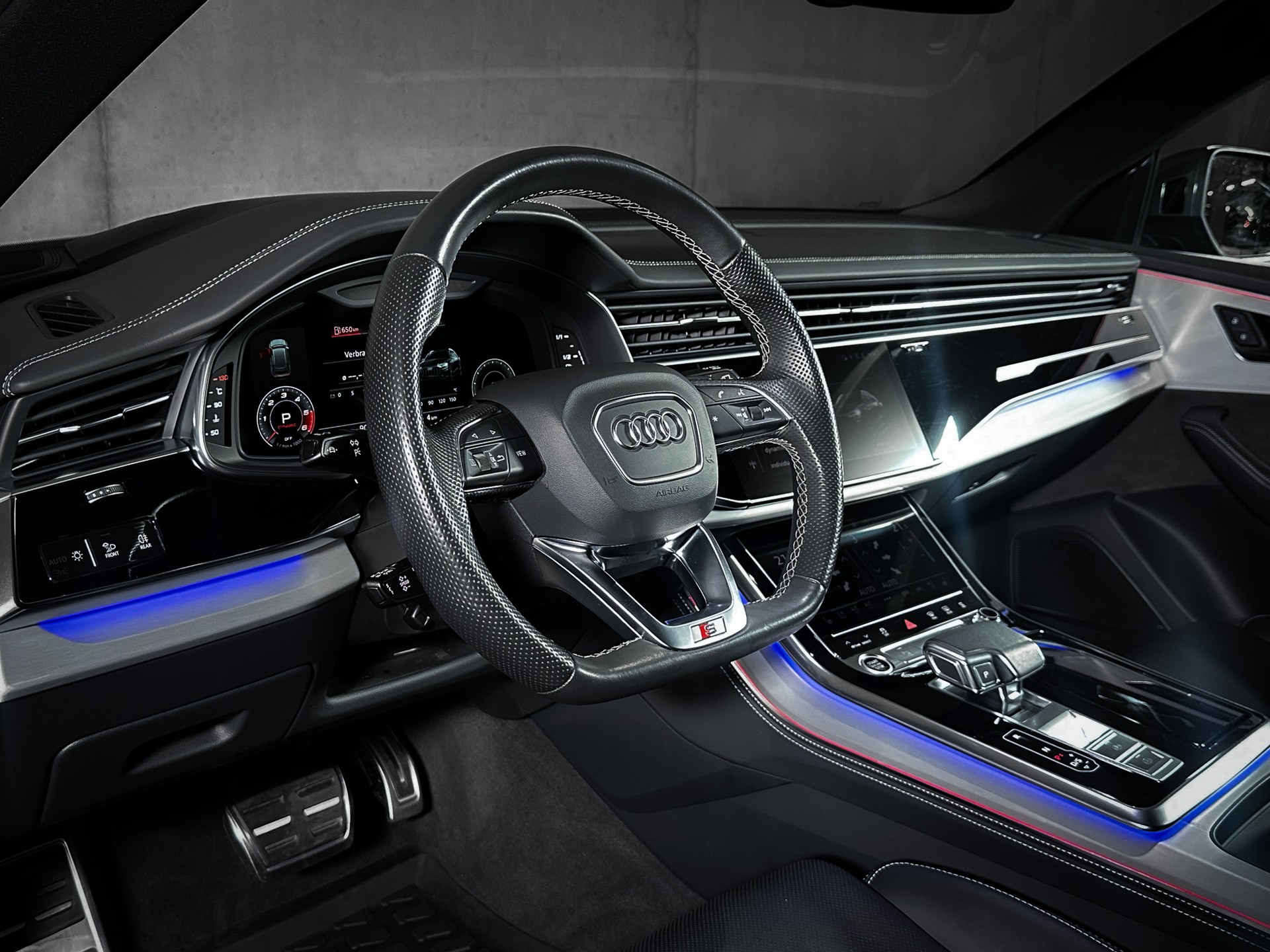 AUDI Q8 50 TDI quattro tiptronic-image-13
