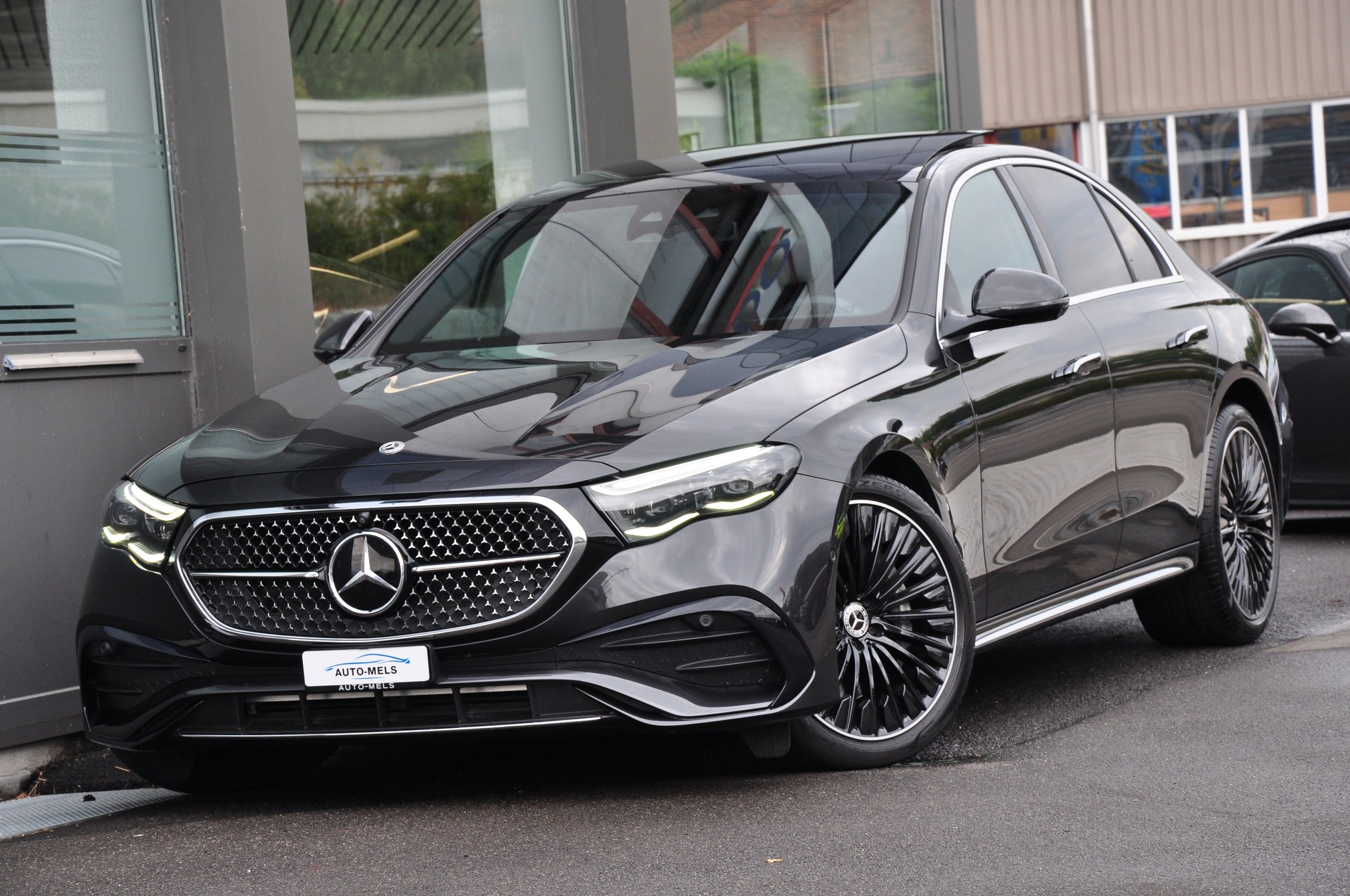 MERCEDES-BENZ E 220 d 4Matic 9G-Tronic-image-3
