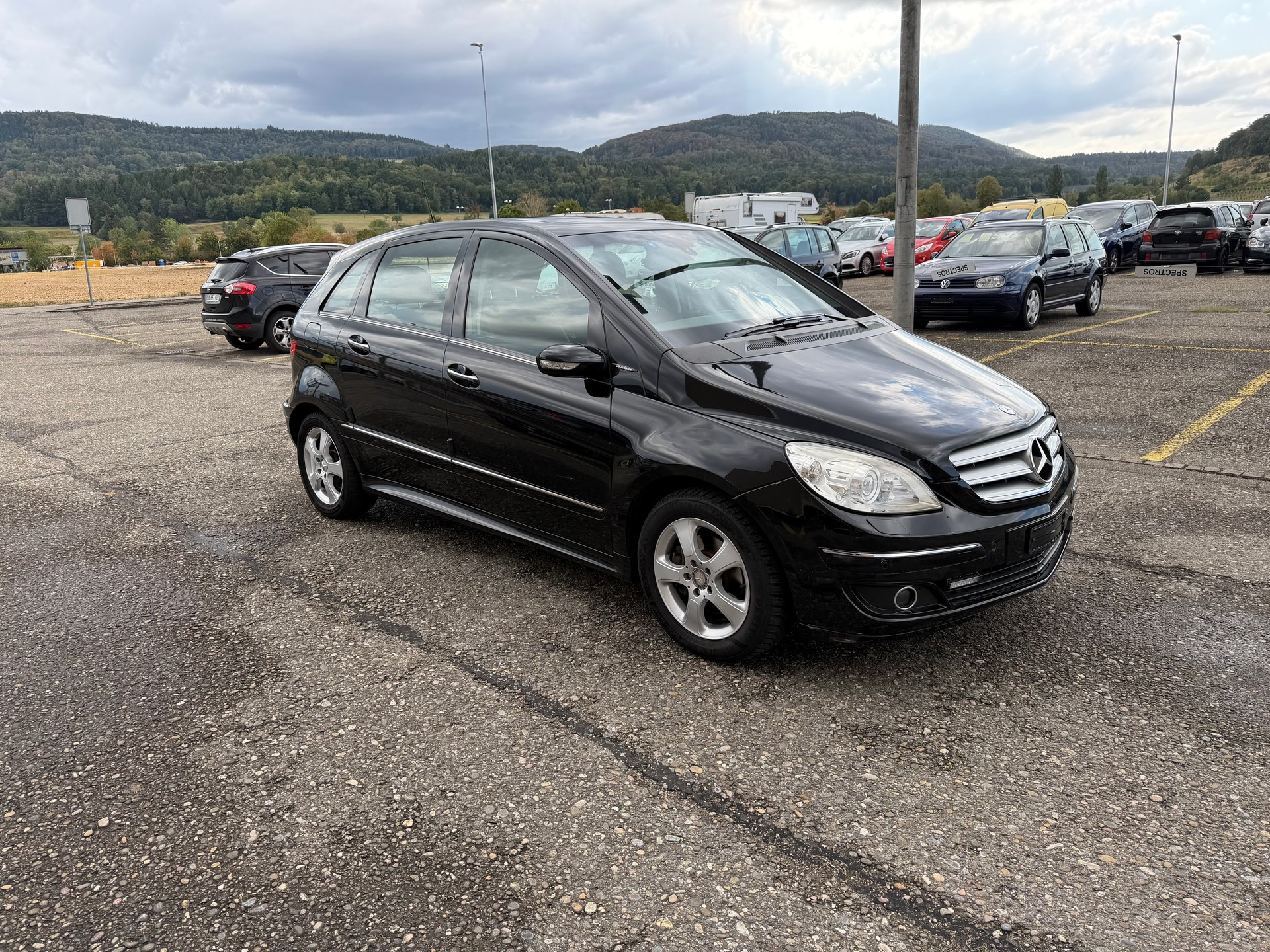 MERCEDES-BENZ B 200-image-2