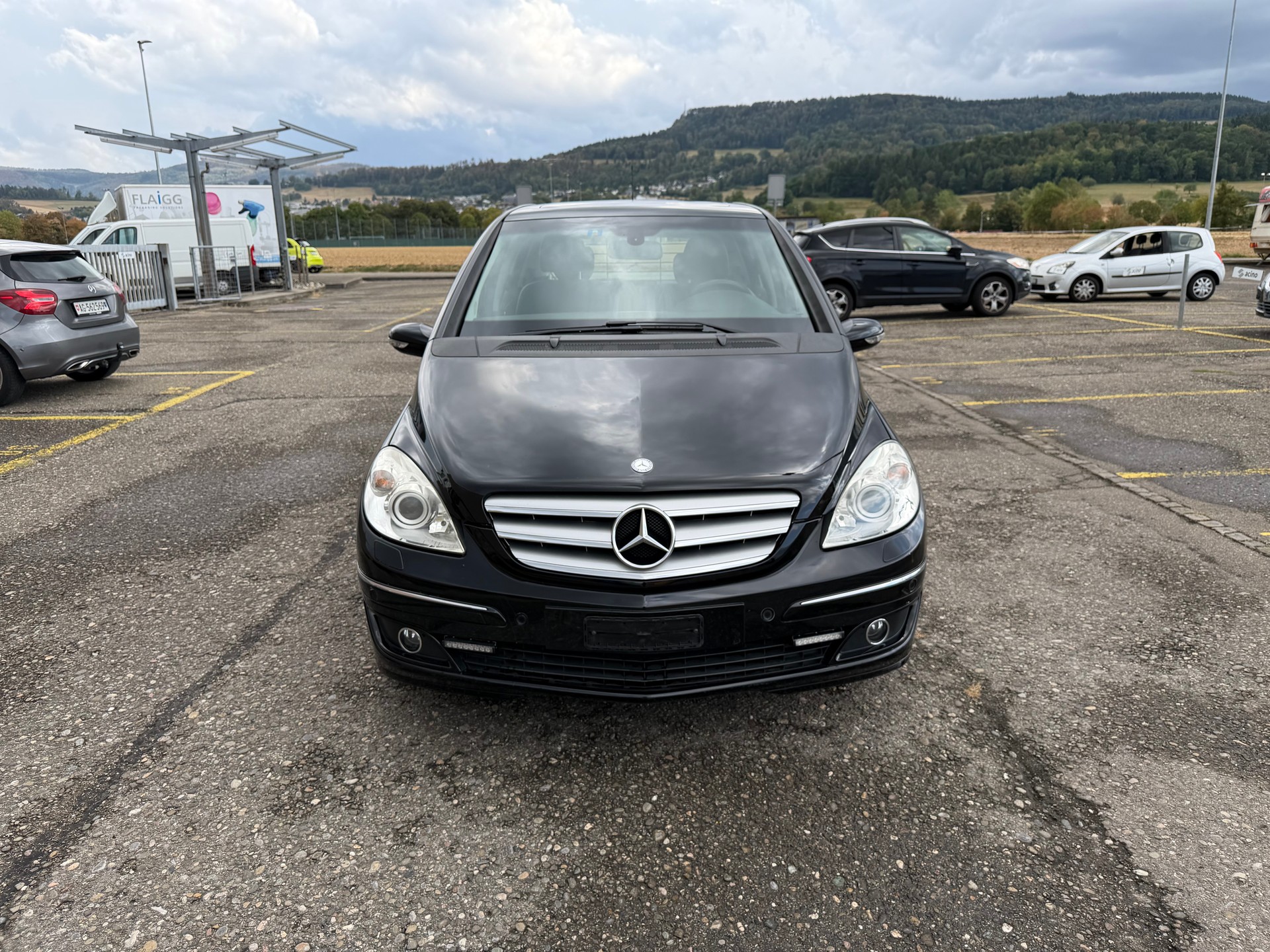 MERCEDES-BENZ B 200-image-0