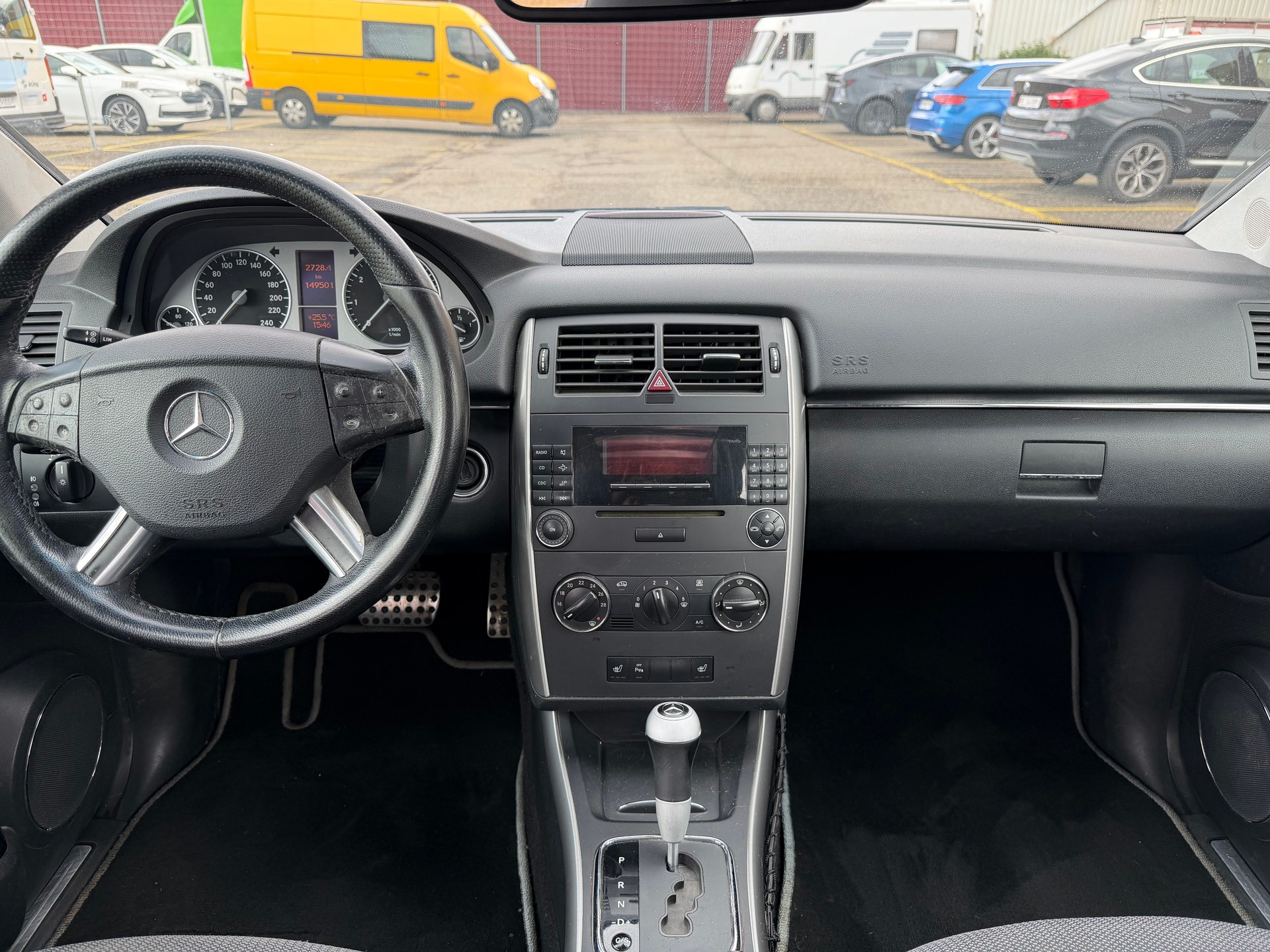 MERCEDES-BENZ B 200-image-9