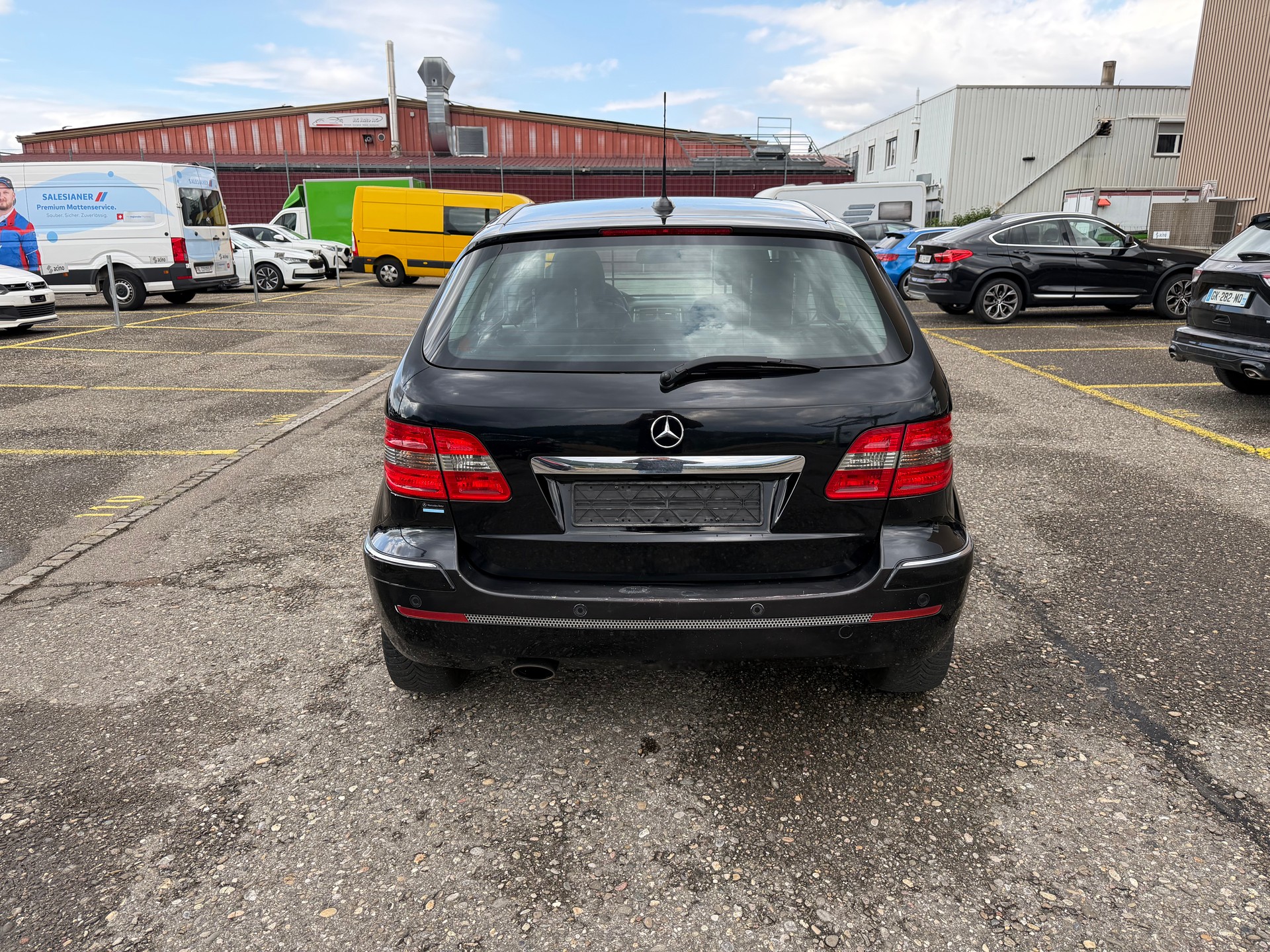 MERCEDES-BENZ B 200-image-5