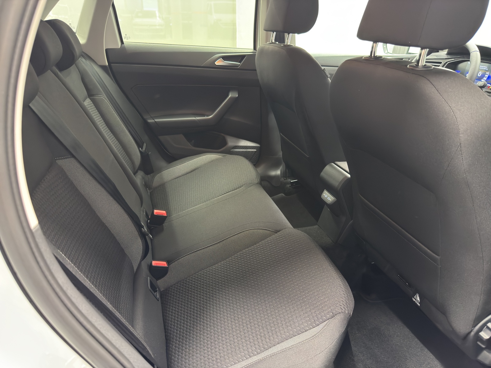VW Polo 1.0 TSI Life DSG-image-9