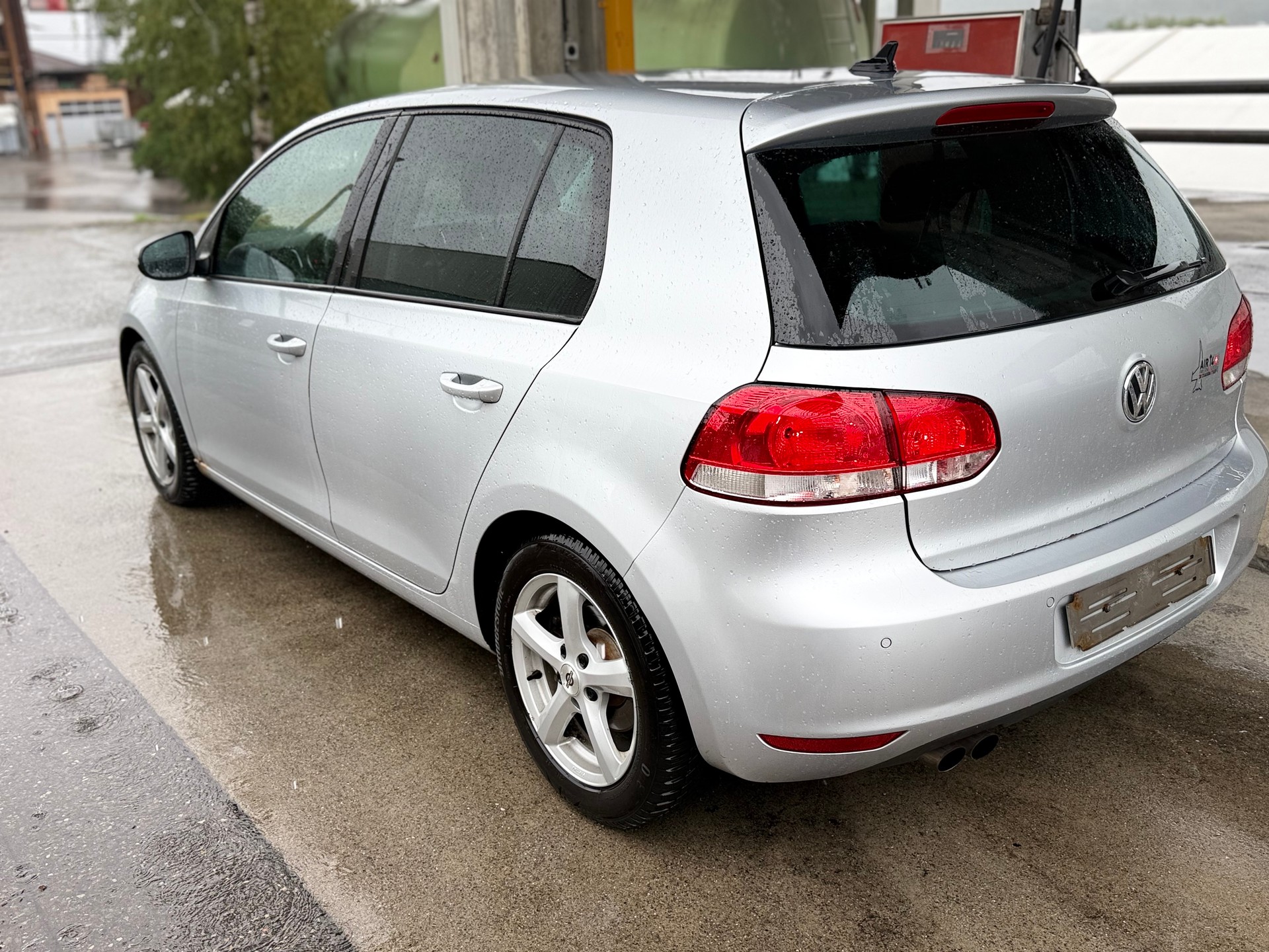 VW Golf 2.0 TDI Highline 4Motion-image-2