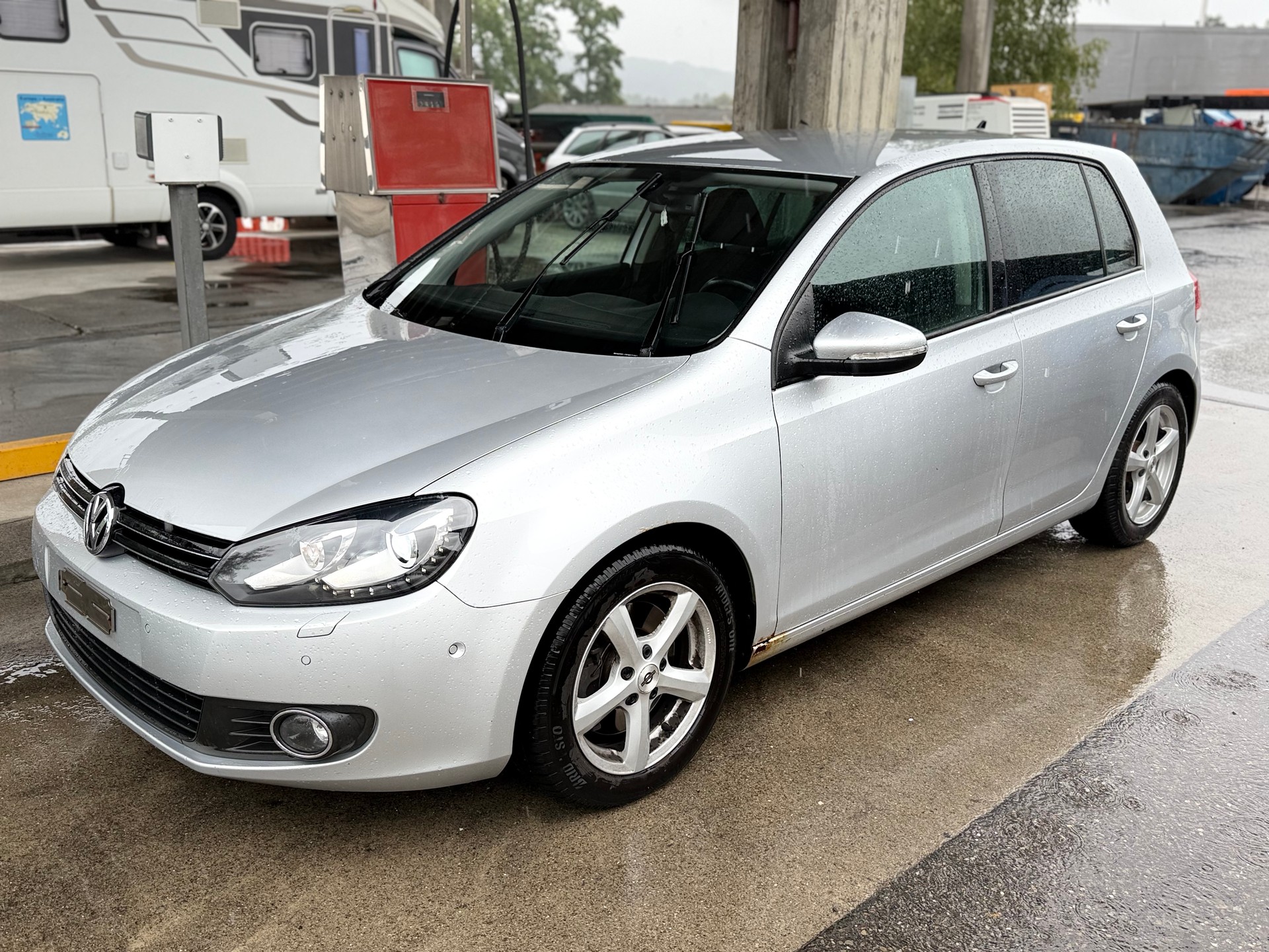 VW Golf 2.0 TDI Highline 4Motion-image-5