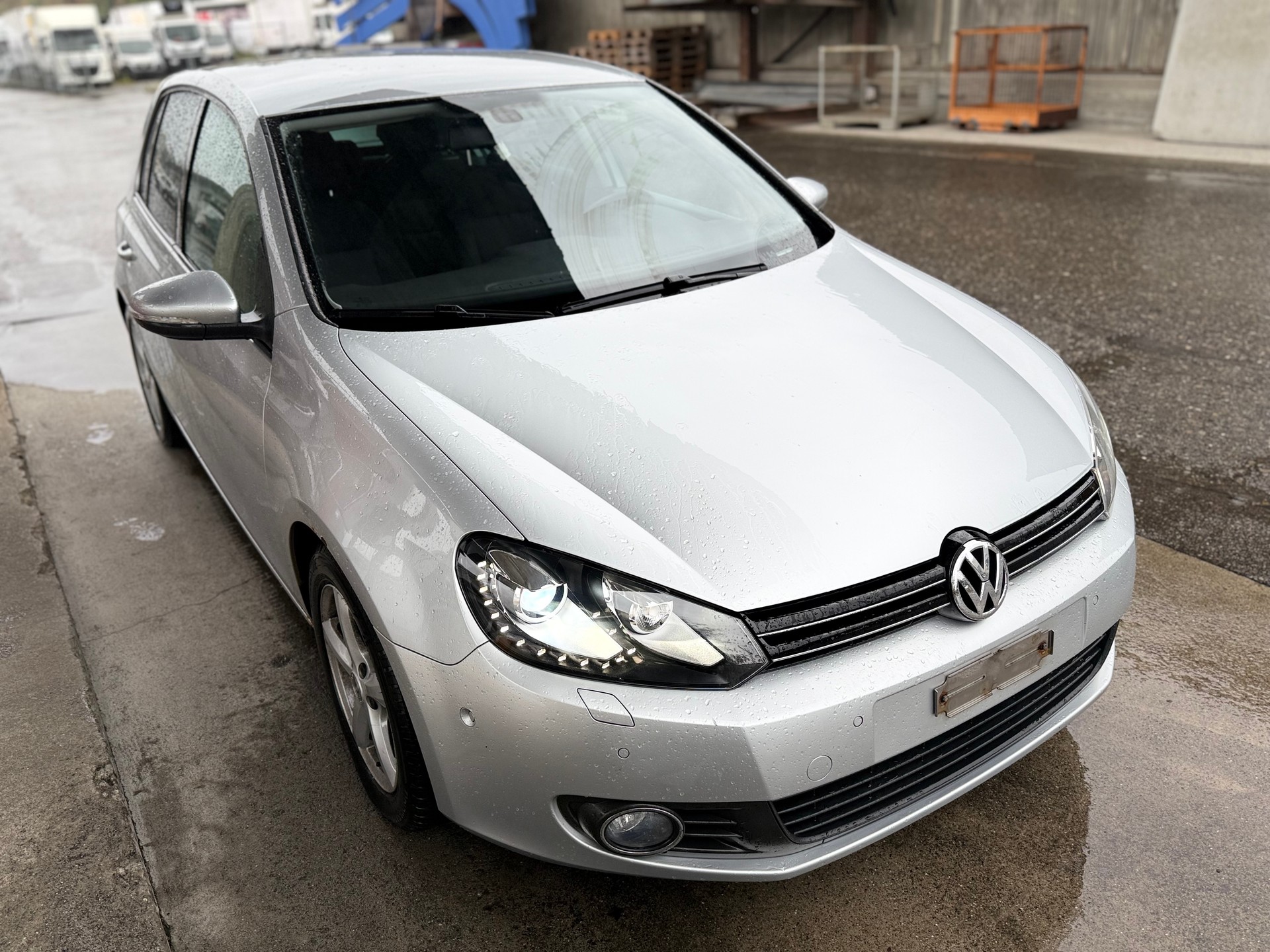 VW Golf 2.0 TDI Highline 4Motion-image-6