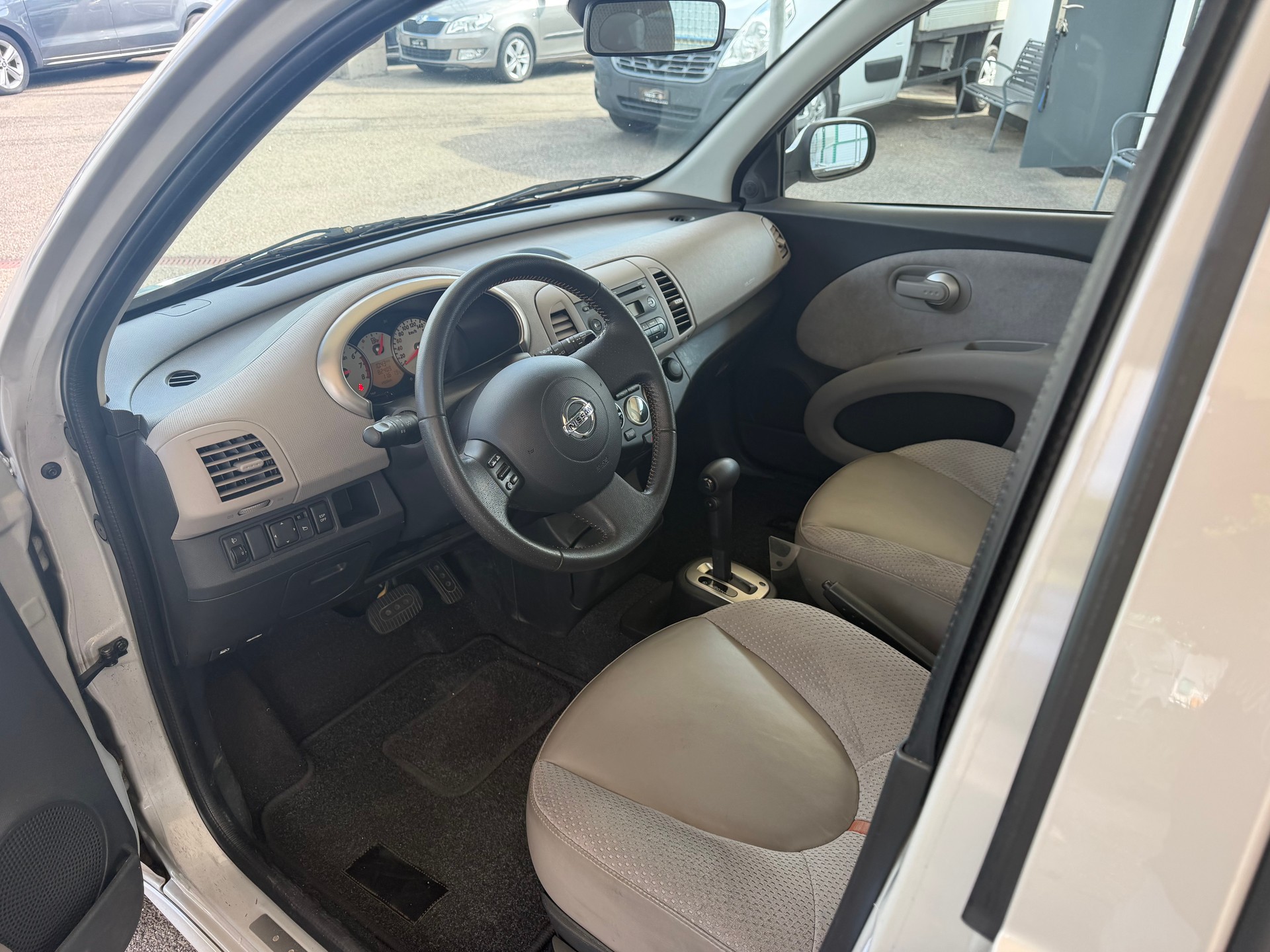 NISSAN Micra 1.4 tekna-image-10