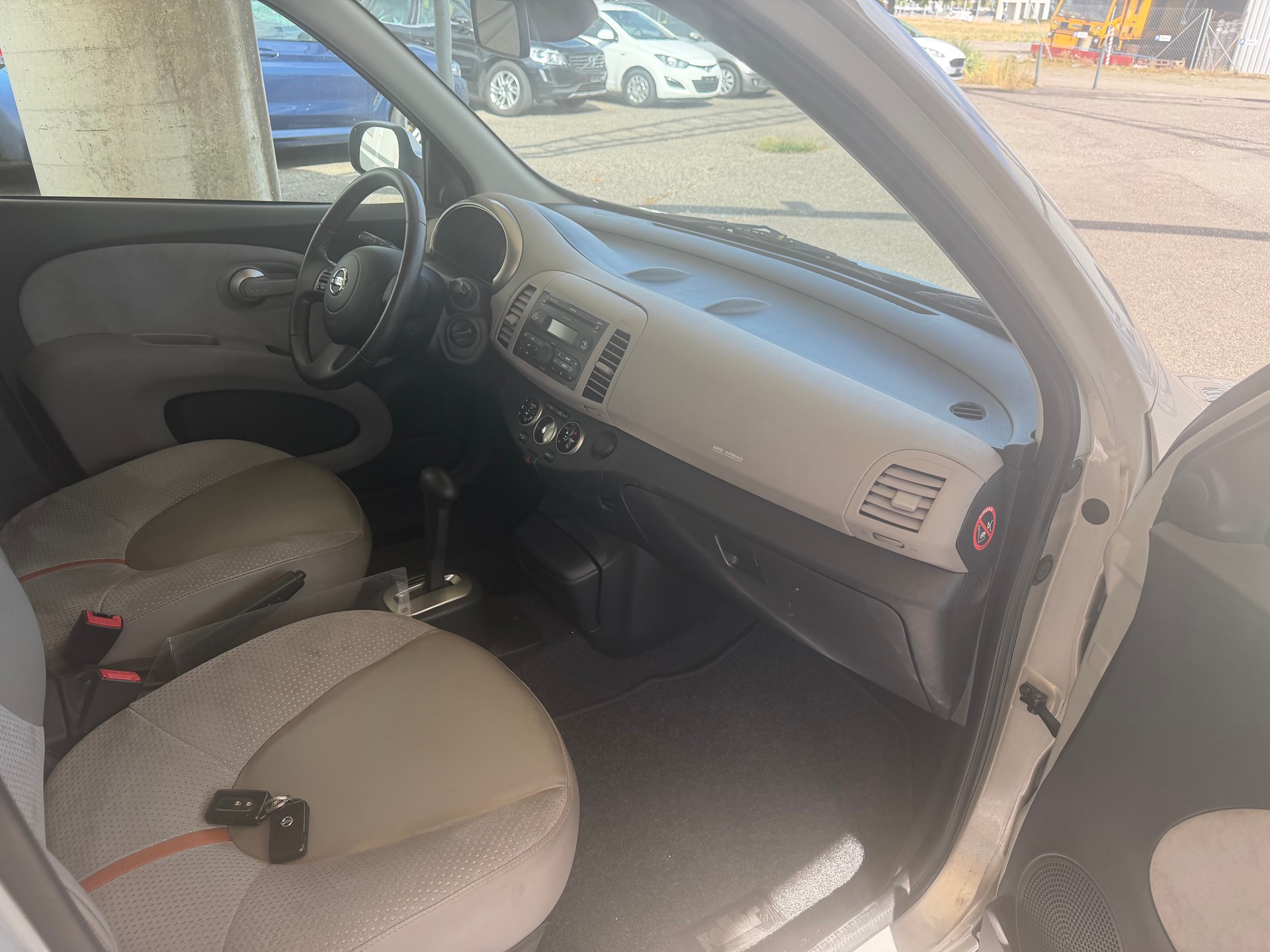 NISSAN Micra 1.4 tekna-image-7