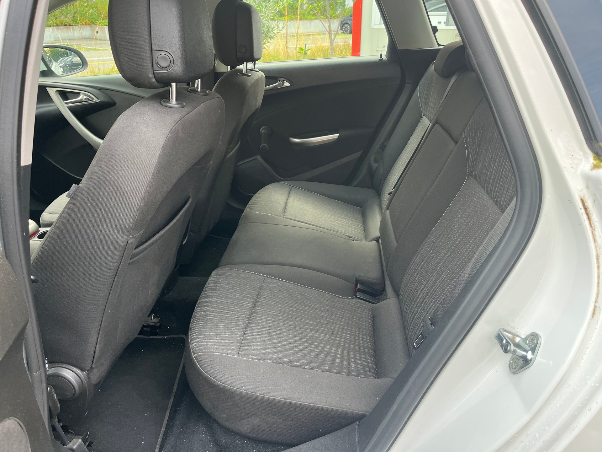 OPEL Astra SportsTourer 1.6i 16V Enjoy Automatic-image-7