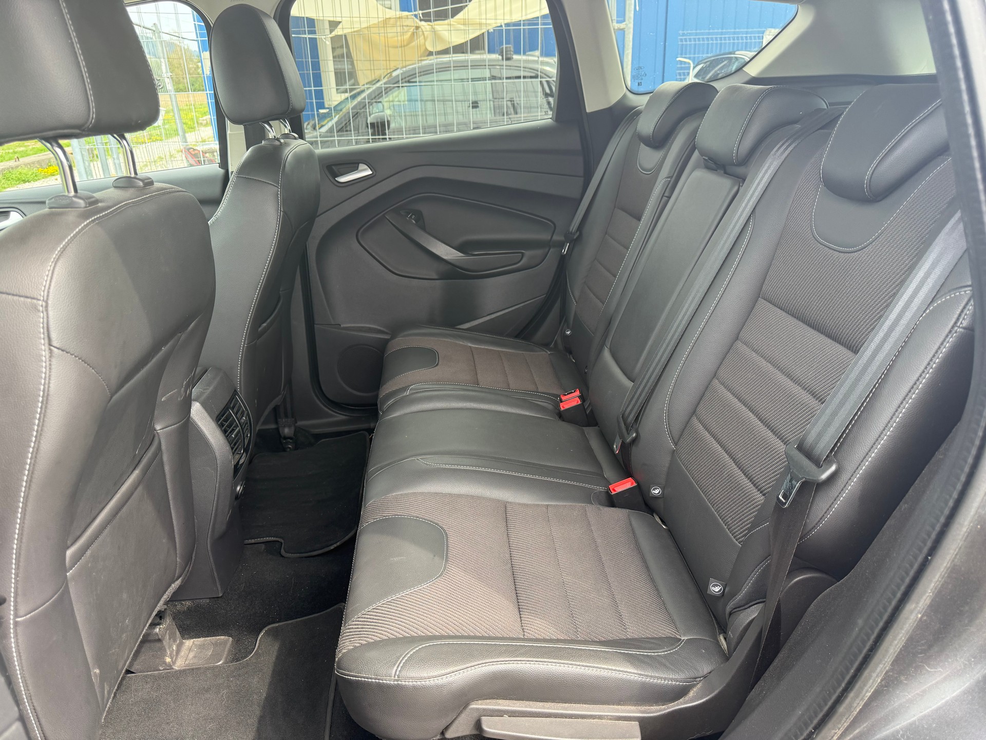 FORD Kuga 2.0 TDCi Titanium S 4WD PowerShift-image-10