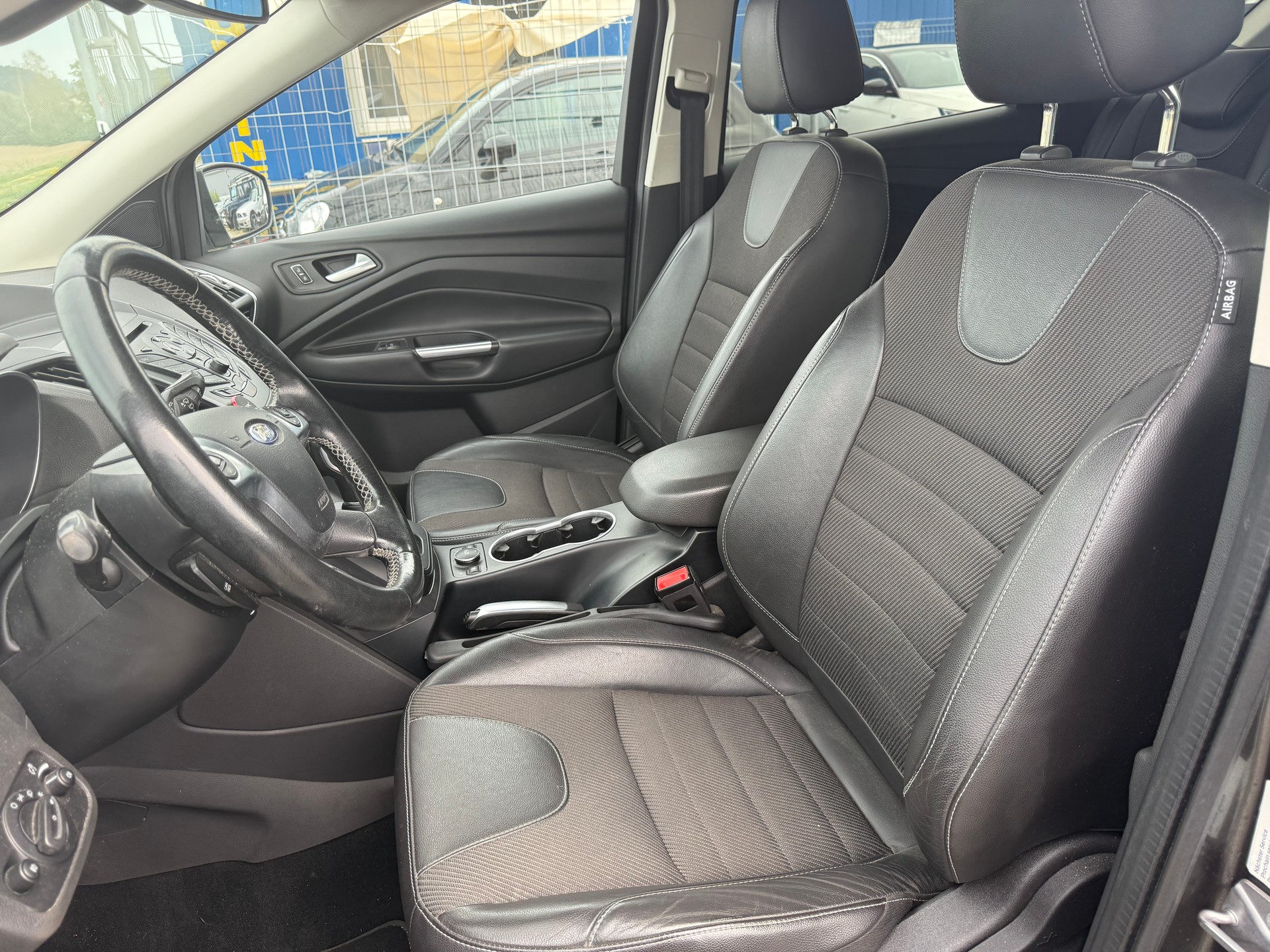 FORD Kuga 2.0 TDCi Titanium S 4WD PowerShift-image-8