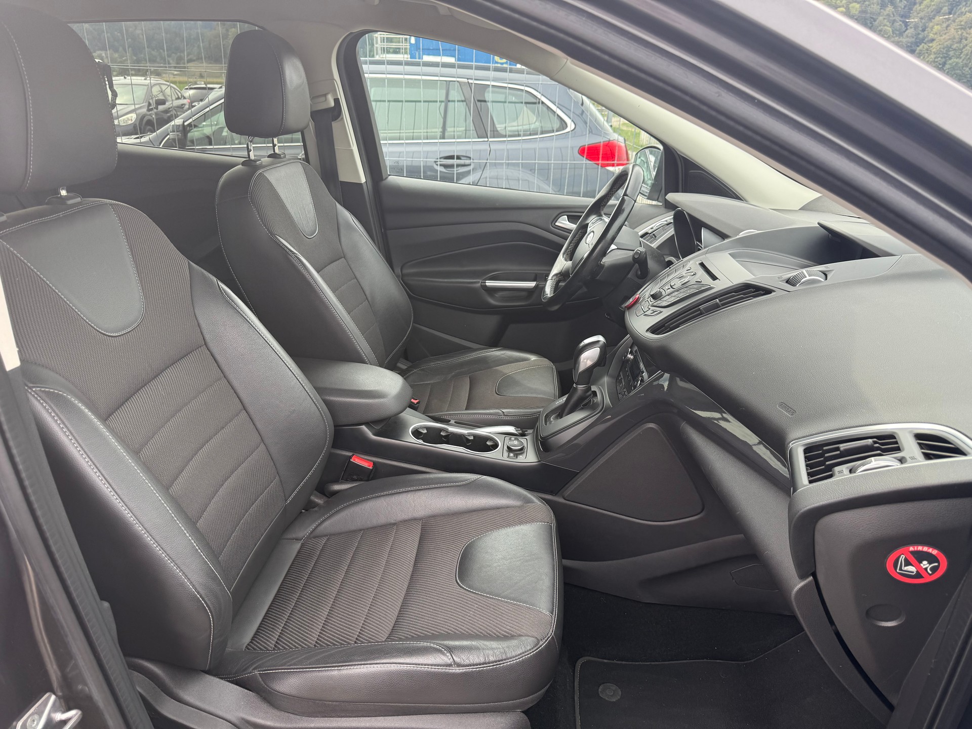 FORD Kuga 2.0 TDCi Titanium S 4WD PowerShift-image-9