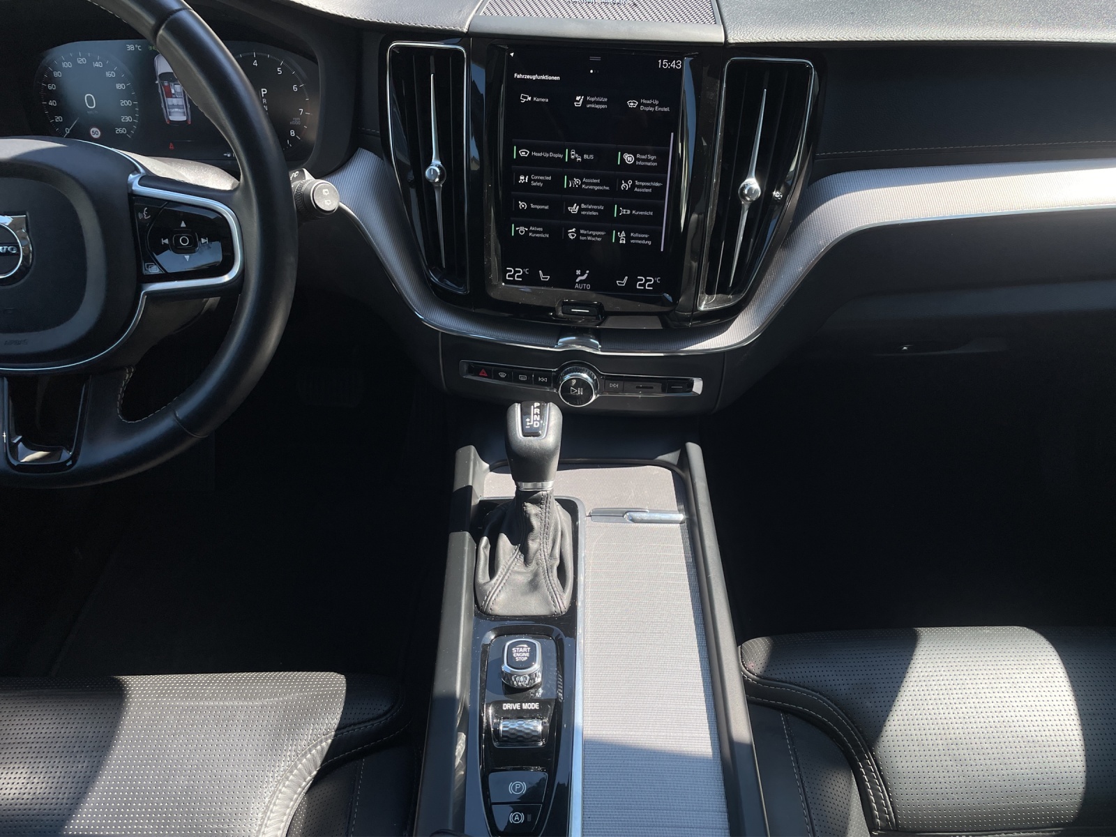 VOLVO XC60 T5 AWD Inscription Geartronic-image-15