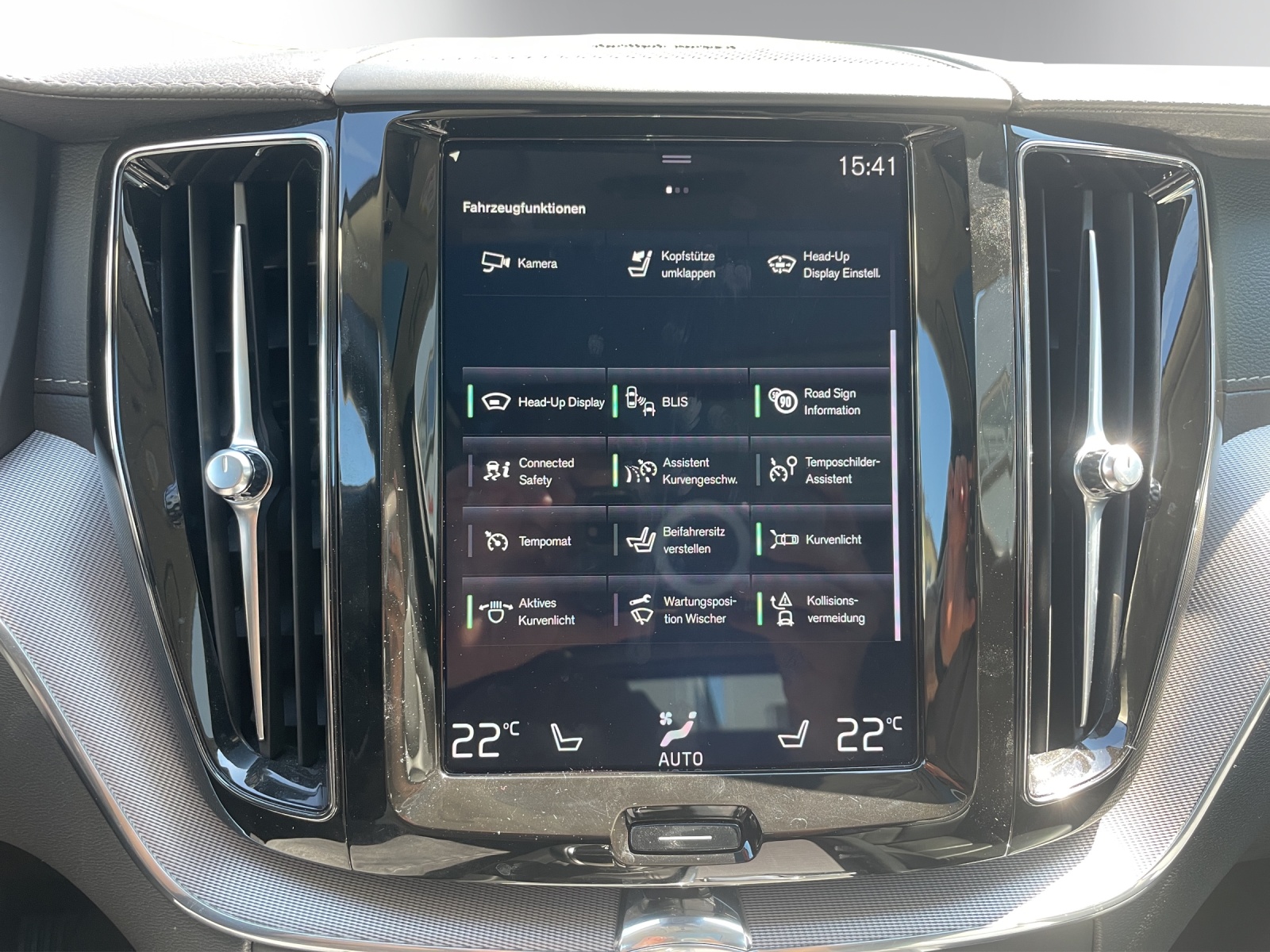 VOLVO XC60 T5 AWD Inscription Geartronic-image-16