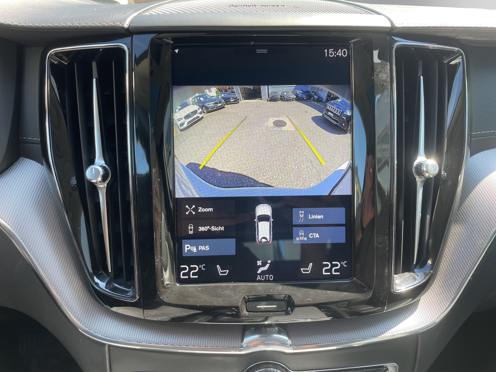 VOLVO XC60 T5 AWD Inscription Geartronic-image-17