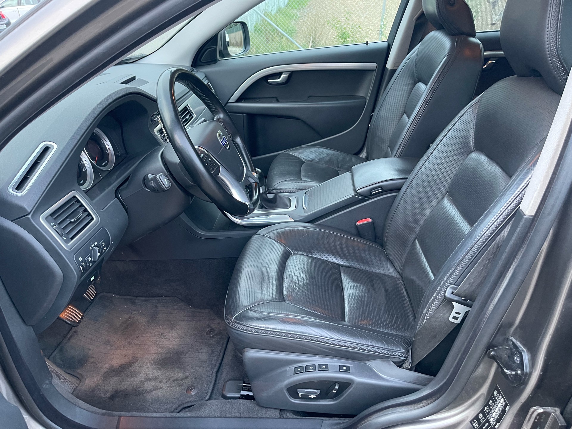 VOLVO XC70 DRIVe Summum-image-8
