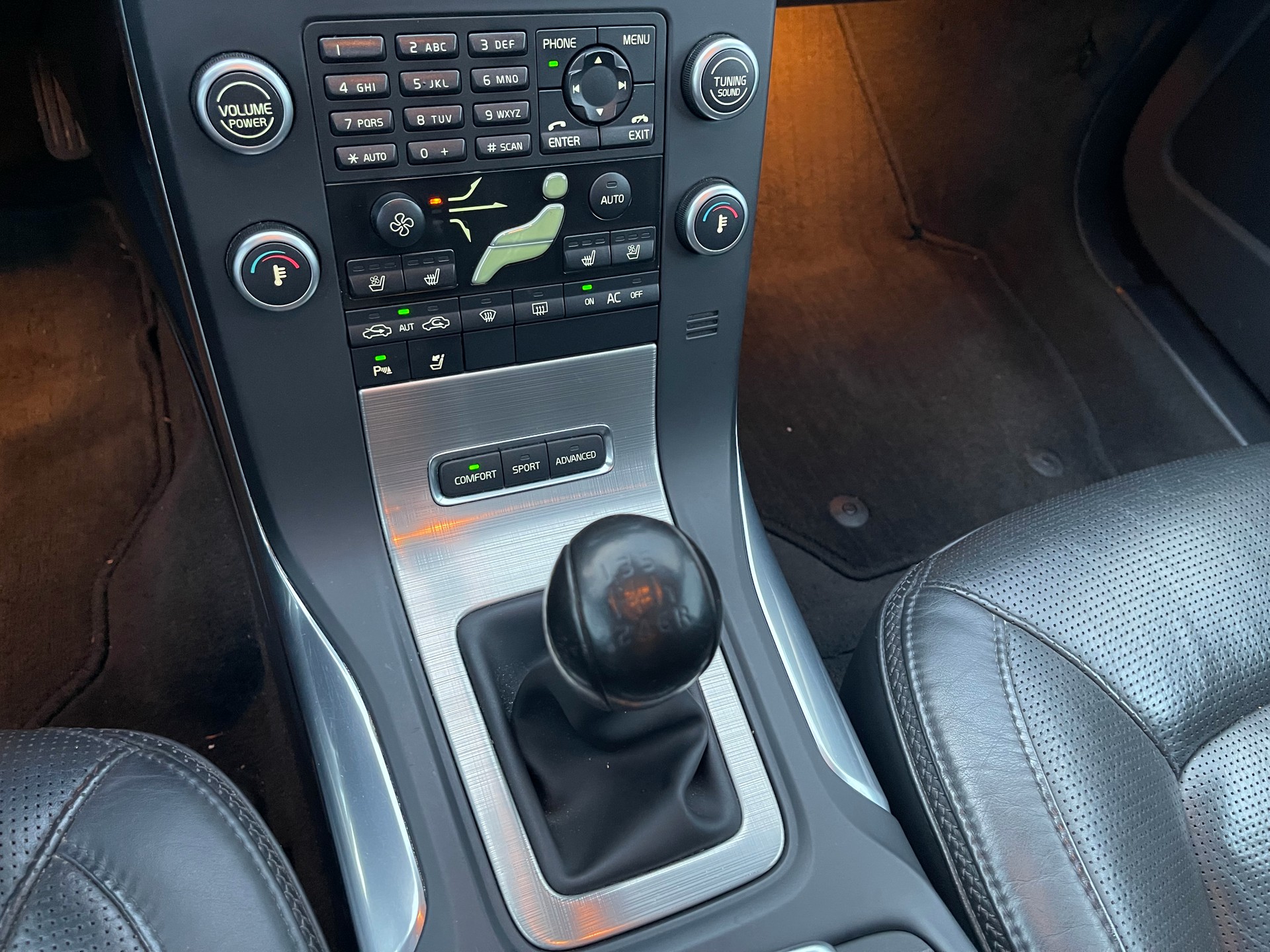 VOLVO XC70 DRIVe Summum-image-13