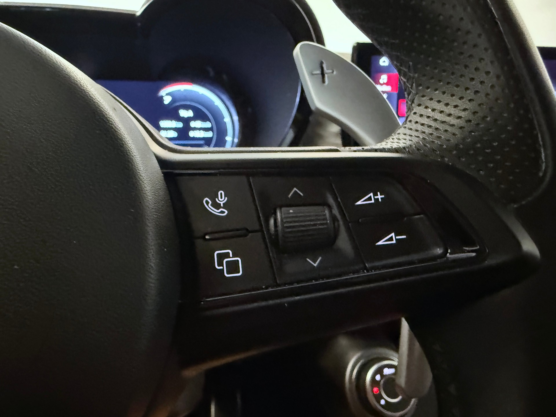 ALFA ROMEO Tonale 1.5 48V Hybrid Speciale-showroom-element-1