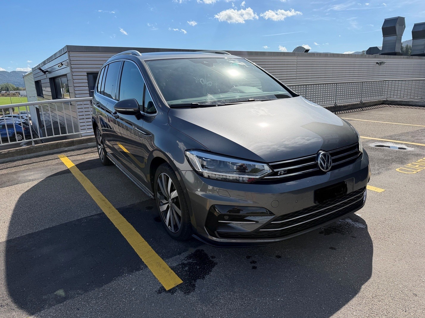 VW Touran 1.8 TSI BlueMotion Technology Sport DSG — slika 1
