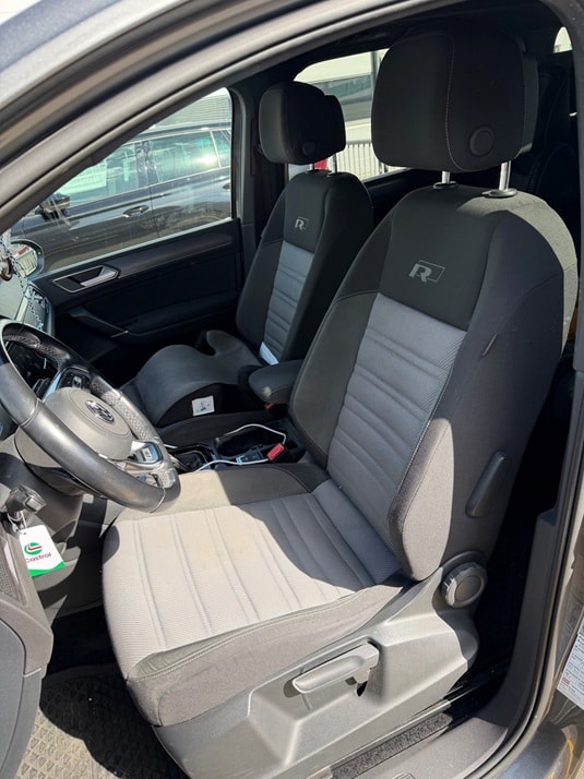 VW Touran 1.8 TSI BlueMotion Technology Sport DSG-image-3
