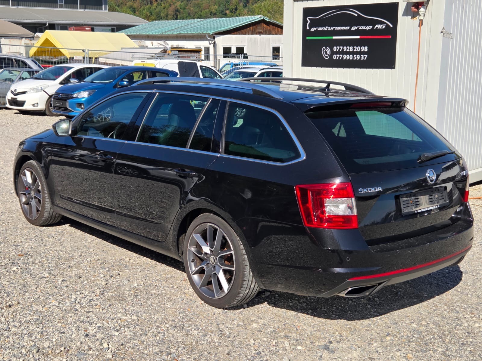SKODA Octavia Combi 2.0 TSI RS DSG-image-5