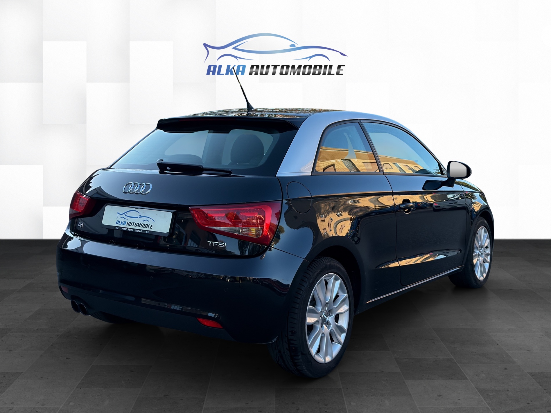 AUDI A1 1.4 TFSI Attraction-image-6