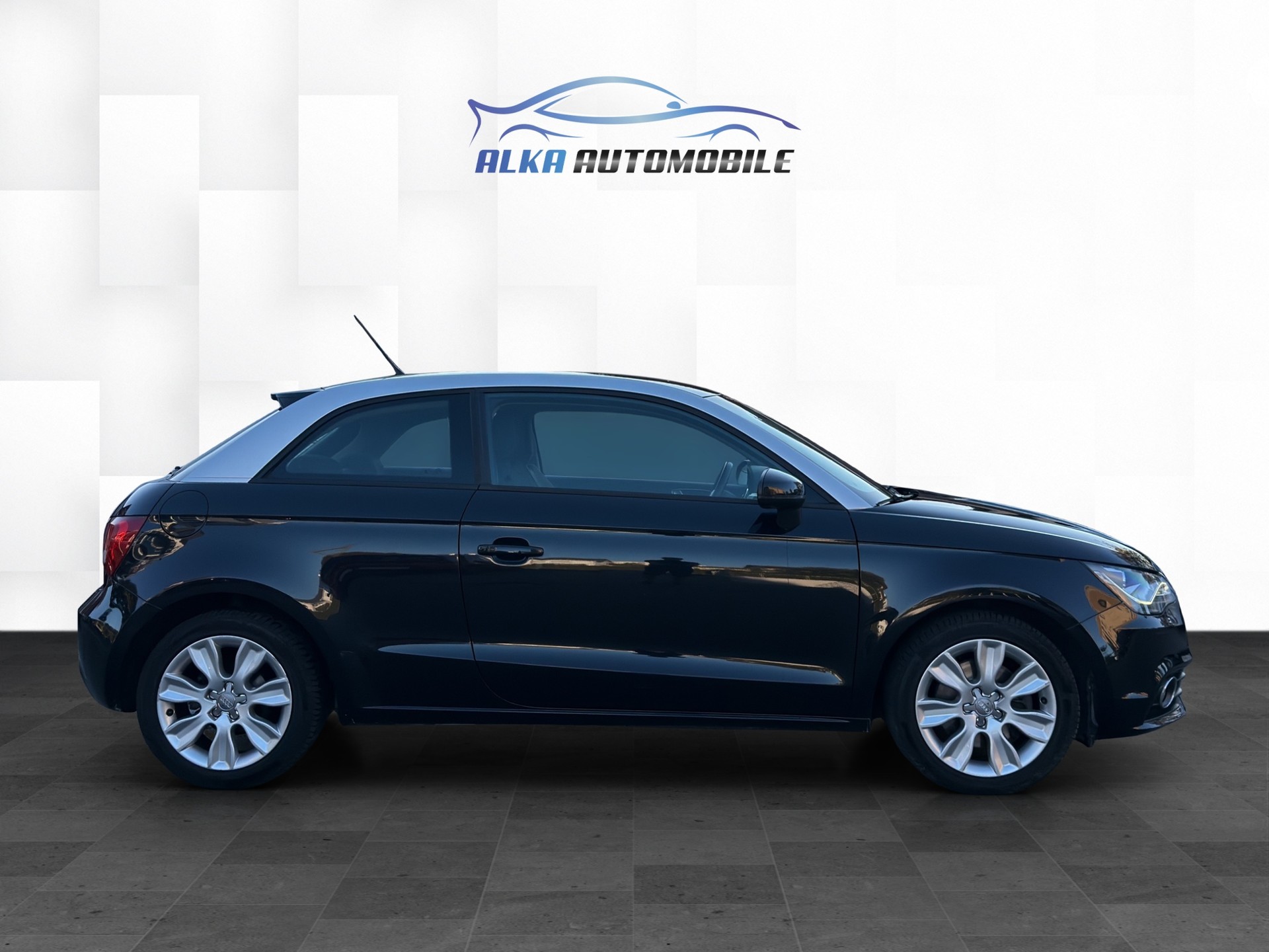 AUDI A1 1.4 TFSI Attraction-image-7