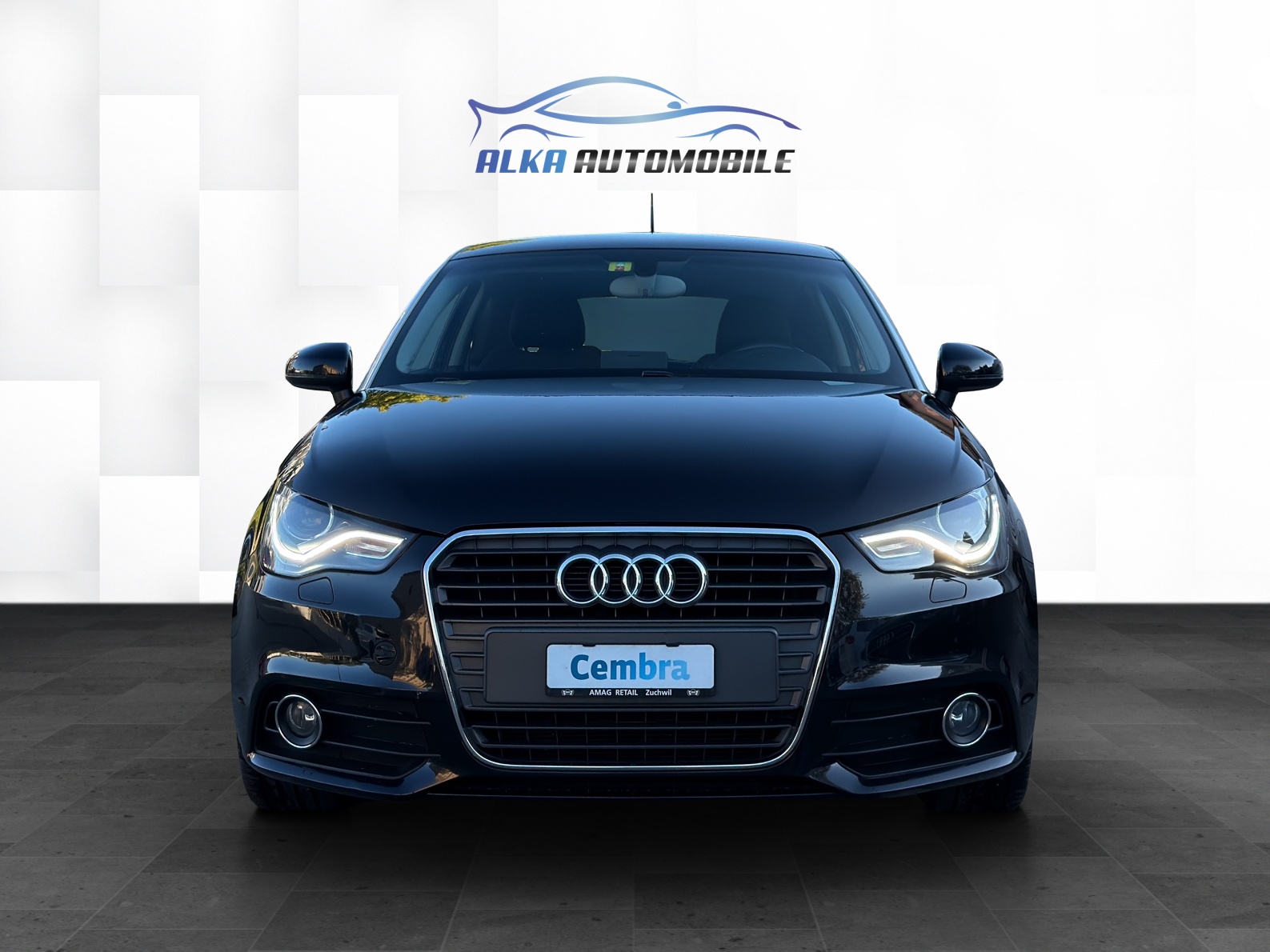 AUDI A1 1.4 TFSI Attraction-image-1