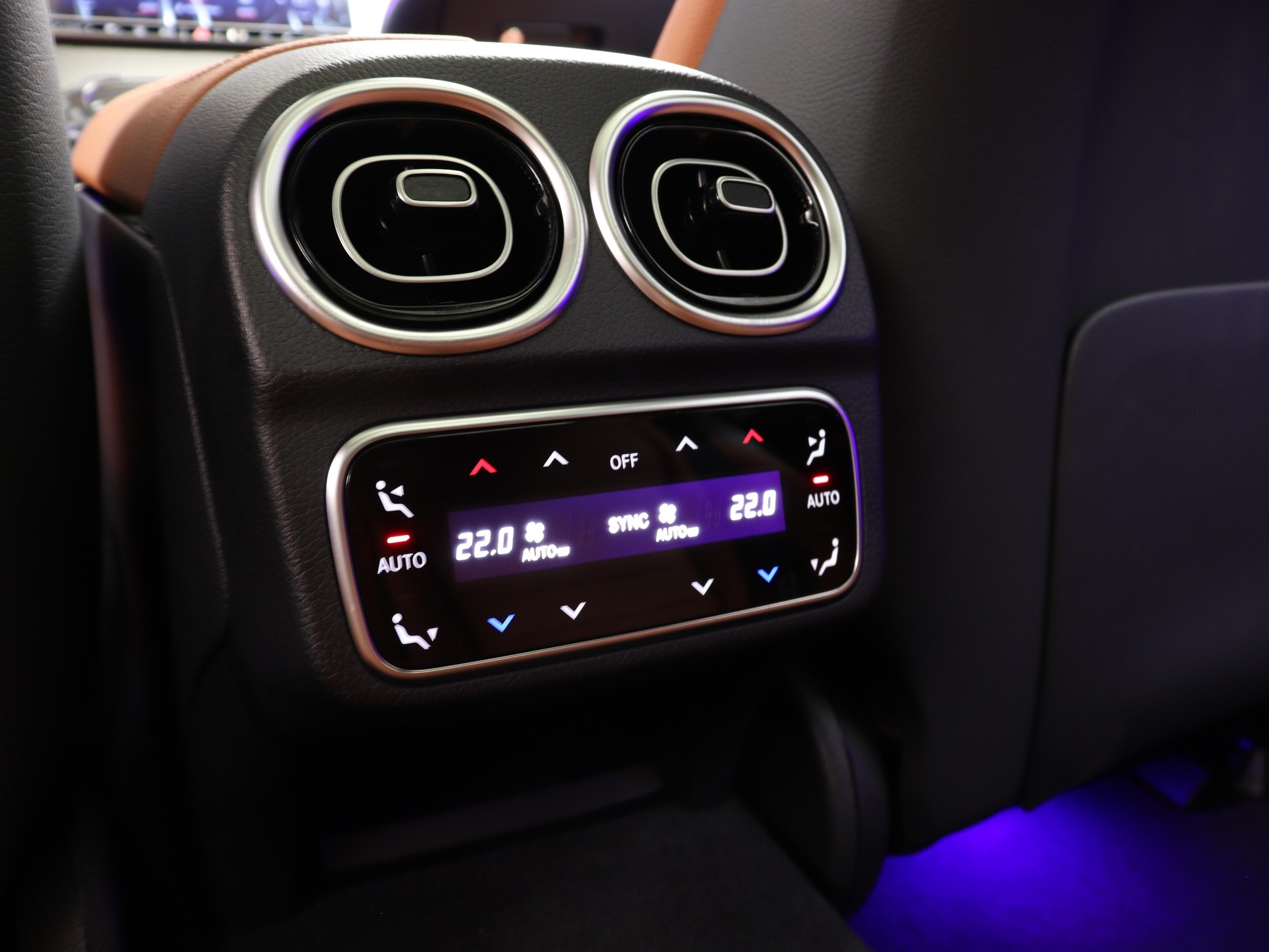 MERCEDES-BENZ C 200 All-Terrain Avantgarde 4matic Kombi-image-11