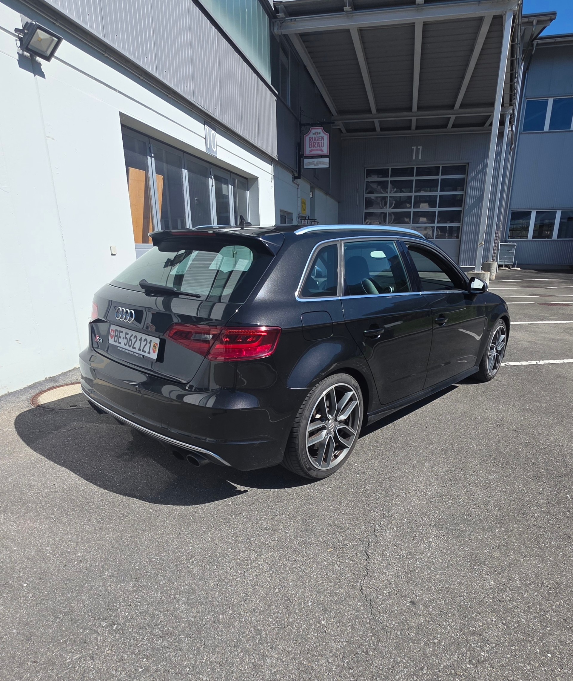 AUDI S3 2.0 T FSI quattro-image-2