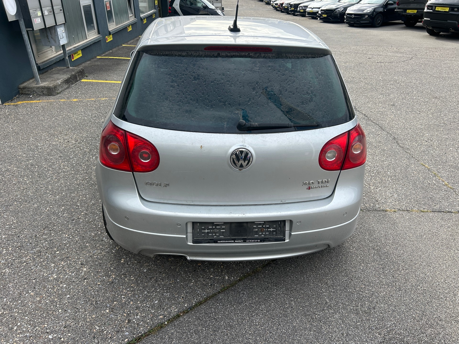 VW Golf 2.0 TDI Sportline 4Motion-image-6