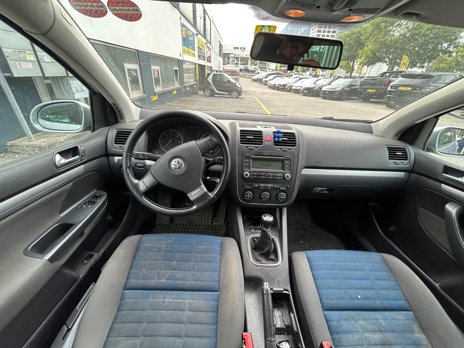 VW Golf 2.0 TDI Sportline 4Motion-image-9