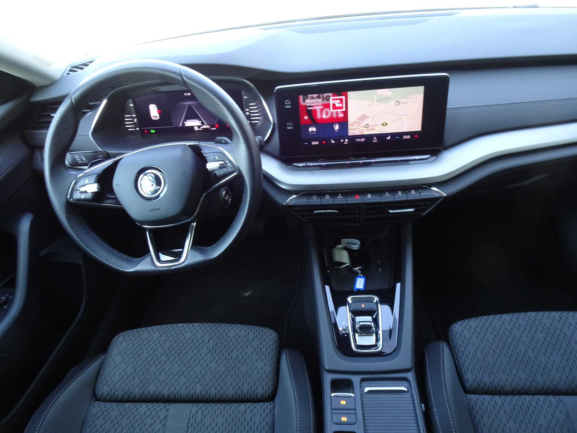 SKODA Octavia Combi 1.5 TSI mHEV DSG Ambition-image-8