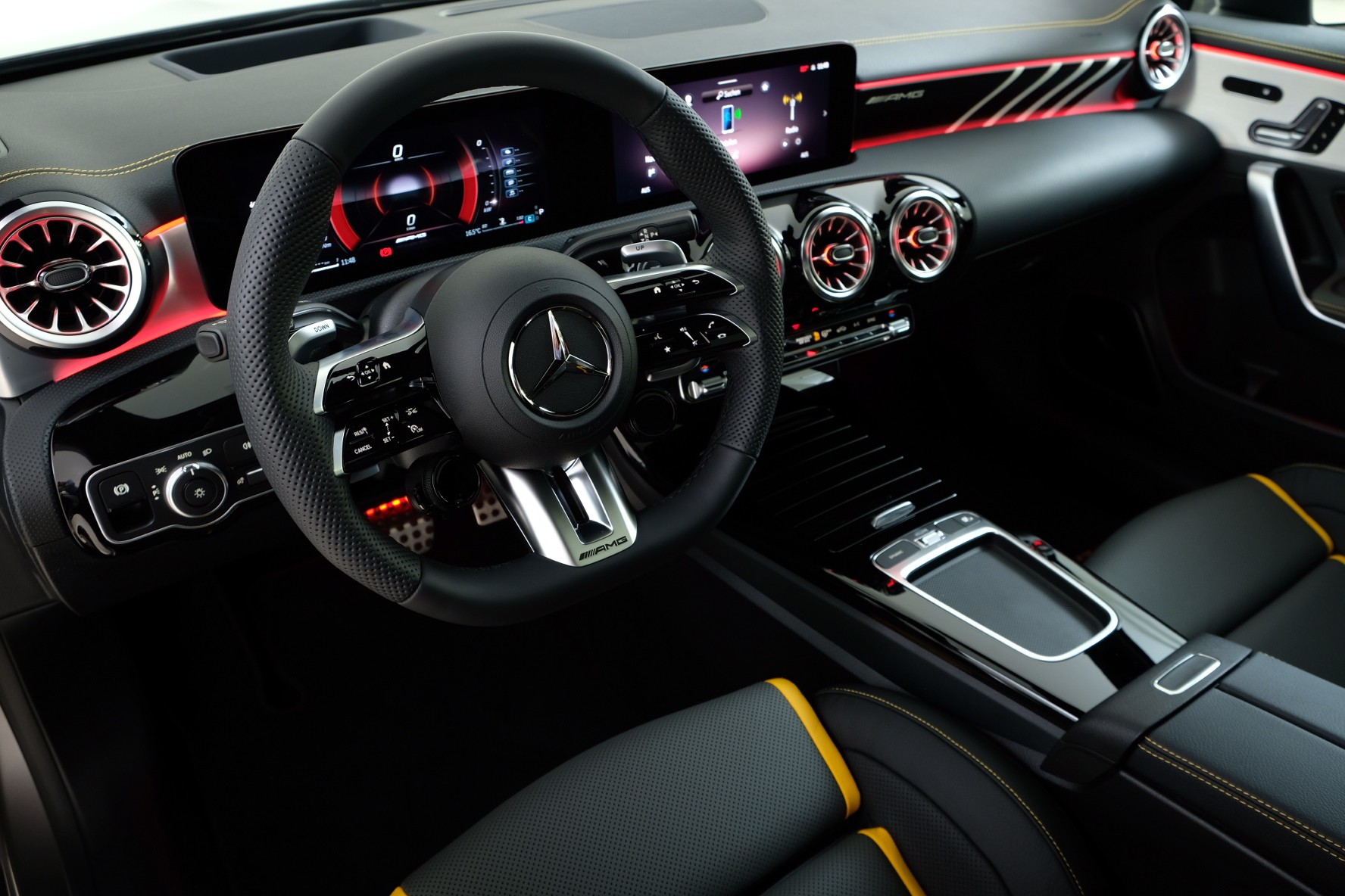 MERCEDES-BENZ A 45 S AMG 4matic W177-image-8