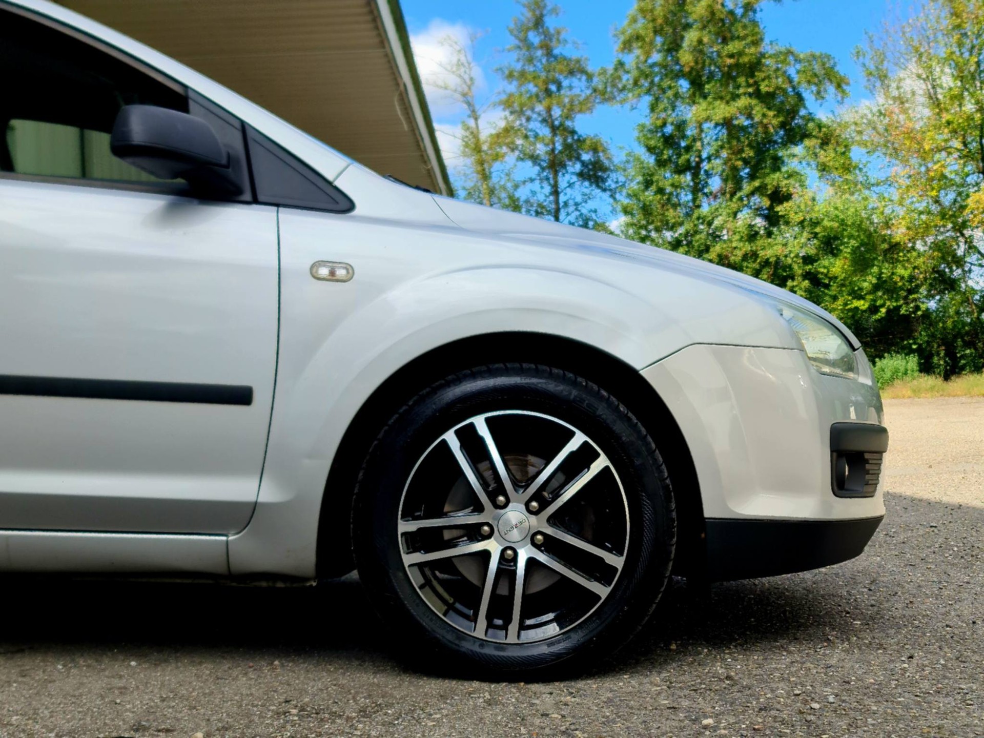 FORD Focus 1.6i VCT Titanium-image-5
