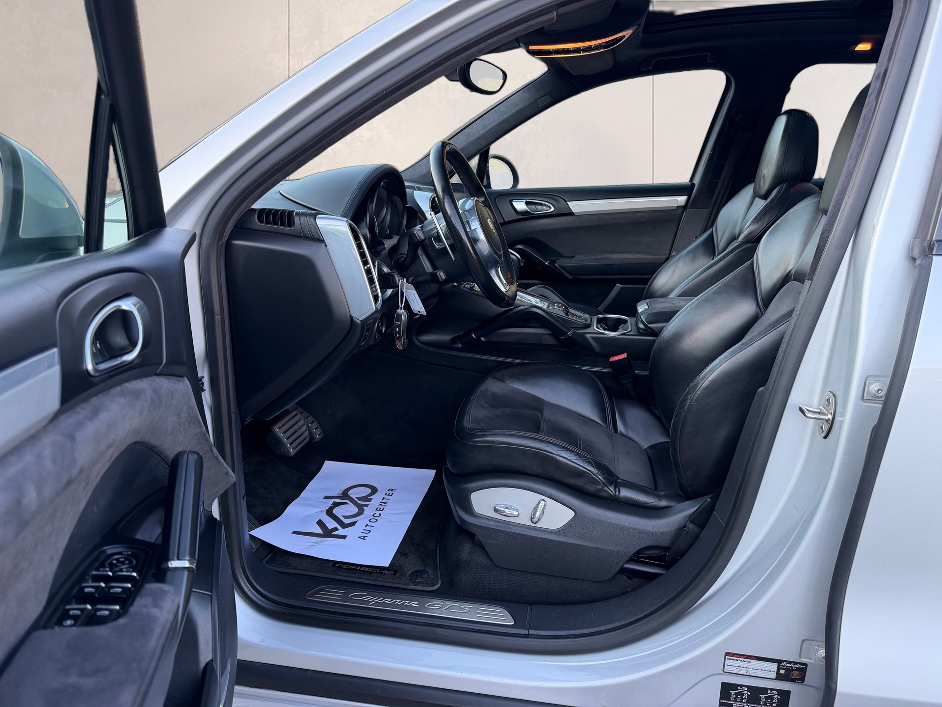 PORSCHE Cayenne GTS-image-13