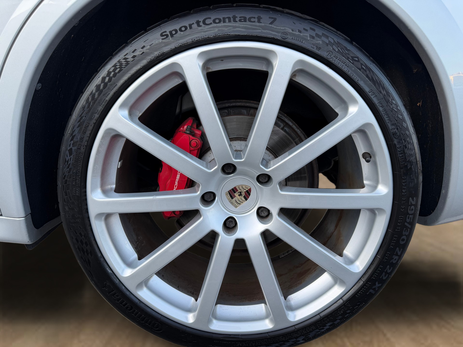 PORSCHE Cayenne GTS-image-16