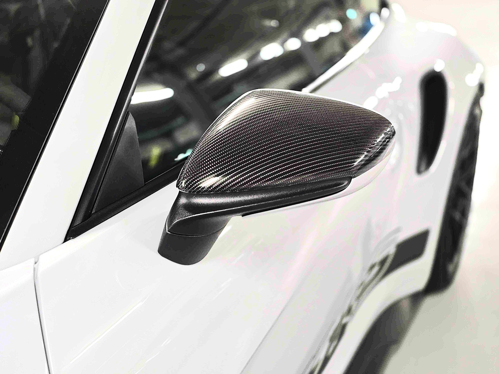 PORSCHE 911 GT3 RS-image-10