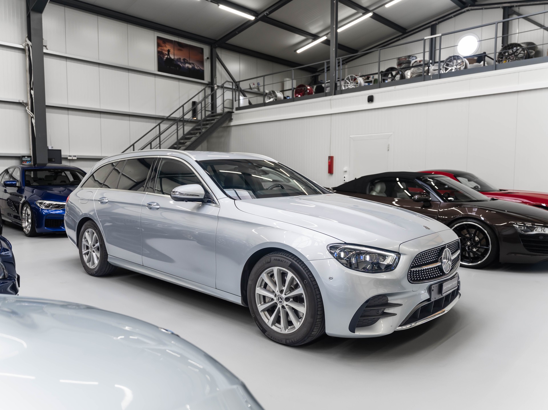 MERCEDES-BENZ E 220 d T 4Matic AMG Line 9G-Tronic-image-4