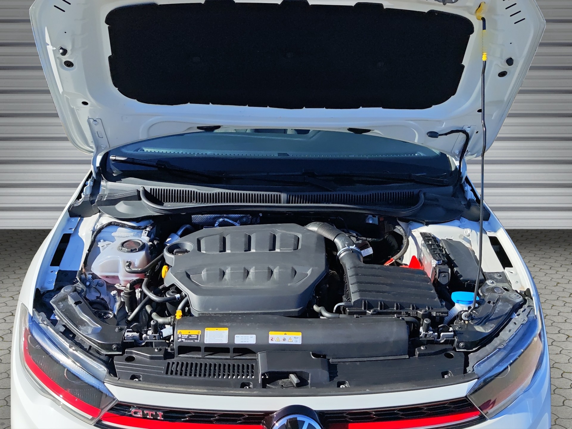 VW Polo 2.0 TSI GTI DSG-image-14