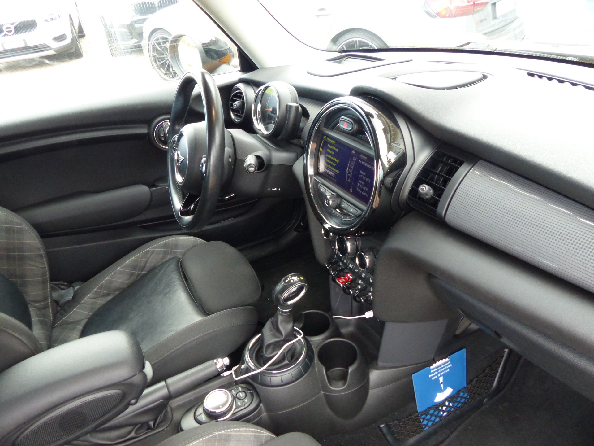 MINI Cooper Steptronic-image-24