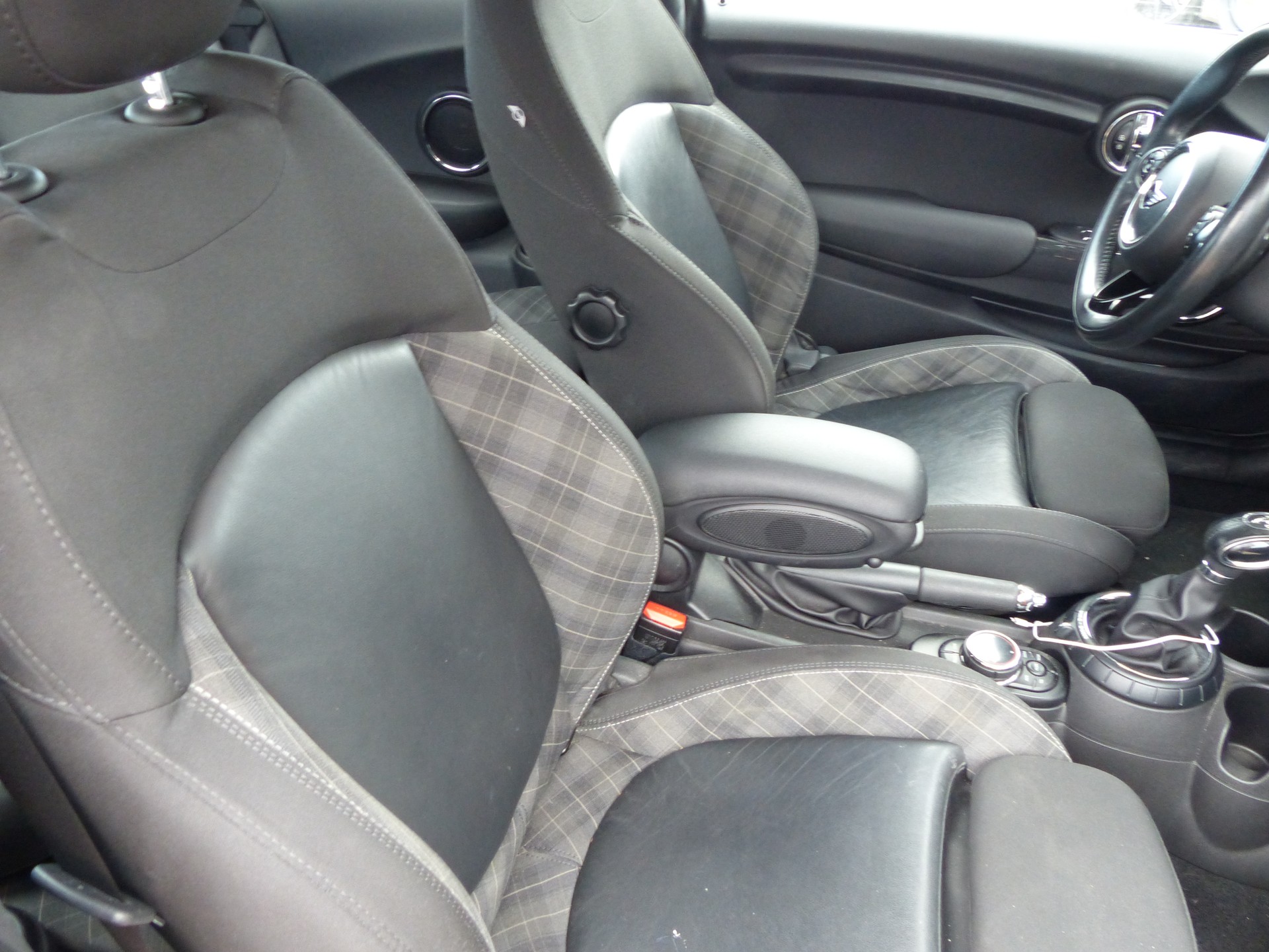 MINI Cooper Steptronic-image-23