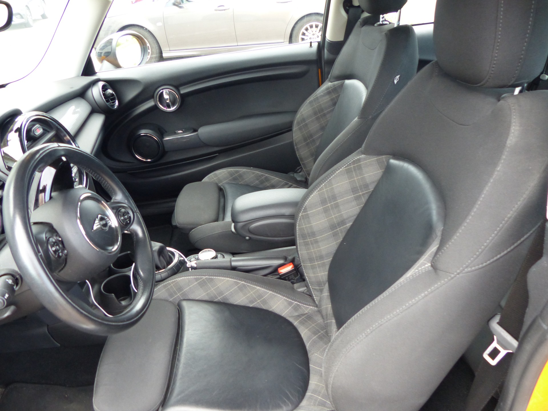 MINI Cooper Steptronic-image-15
