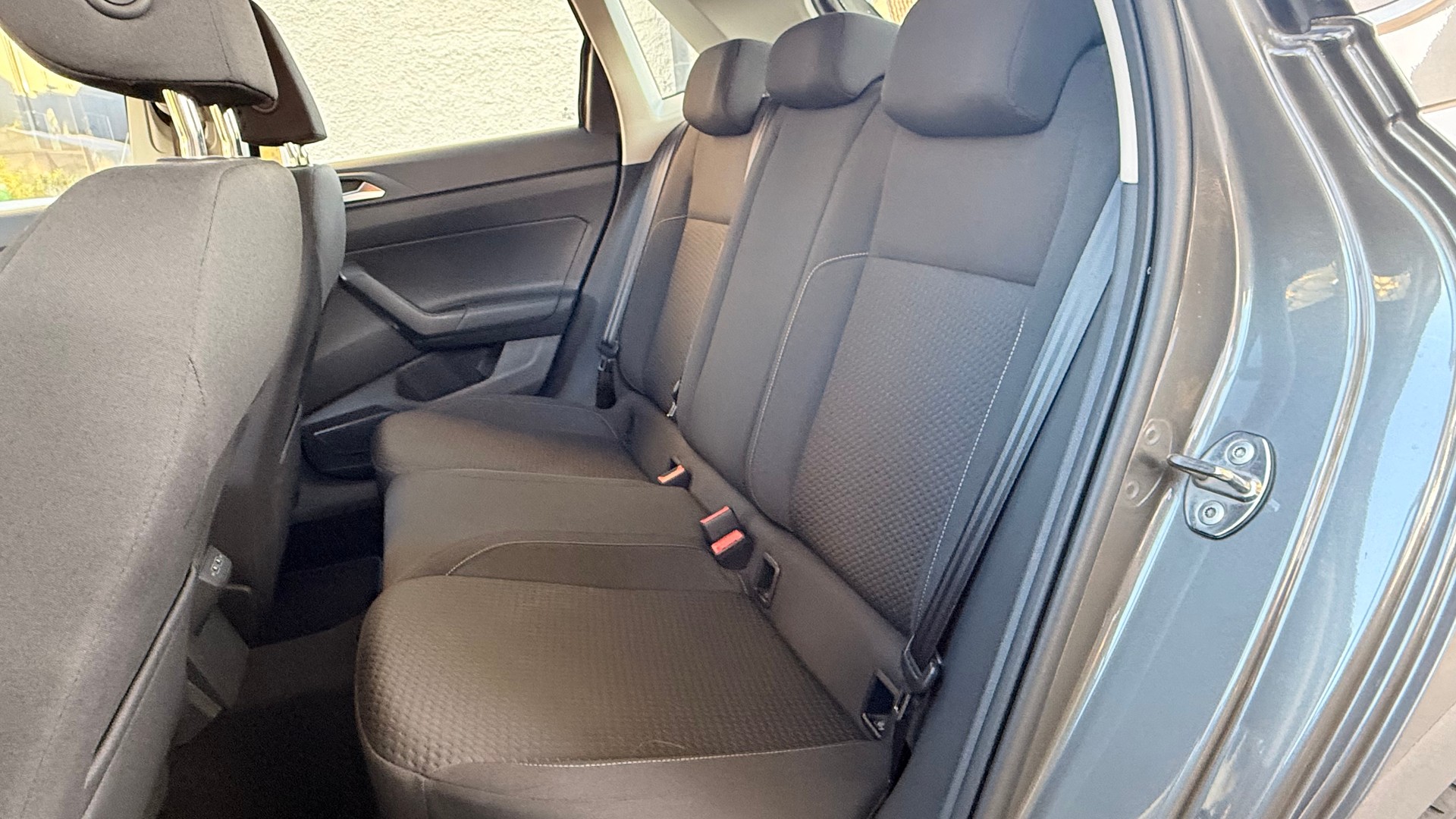 VW POLO-image-12